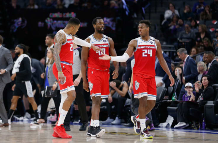 Kent Bazemore inspires Sacramento Kings to win over LA Clippers with  season-high scoring effort from bench, NBA News