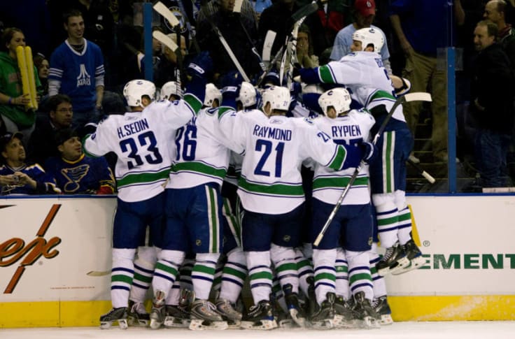 24 Nov 2011 – Somebody Approved This: Vancouver Canucks Mid-90s