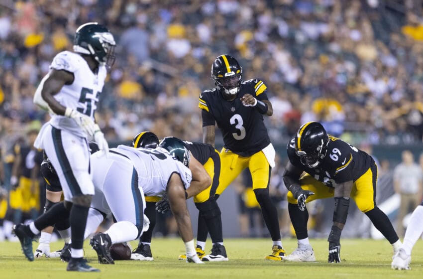 PHILADELPHIA, PA - AUGUST 12: Dwayne Haskins #3 of the Pittsburgh Steelers in action against the Philadelphia Eagles during the preseason game at Lincoln Financial Field on August 12, 2021 in Philadelphia, Pennsylvania. (Photo by Mitchell Leff/Getty Images)