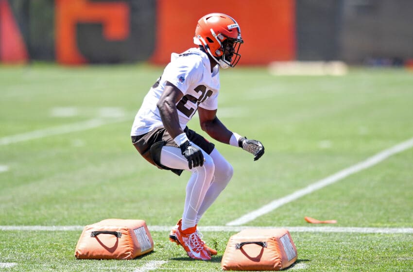 BEREA, OH - JUNE 16: Linebacker Jeremiah Owusu-Koramoah #28 of the Cleveland Browns runs a drill during a mini camp at the Cleveland Browns training facility on June 16, 2021 in Berea, Ohio. (Photo by Nick Cammett/Getty Images)