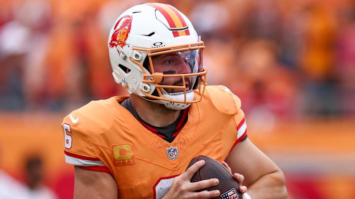 Tampa Bay Buccaneers quarterback Baker Mayfield throwing a pass during the Lions vs Buccaneers game