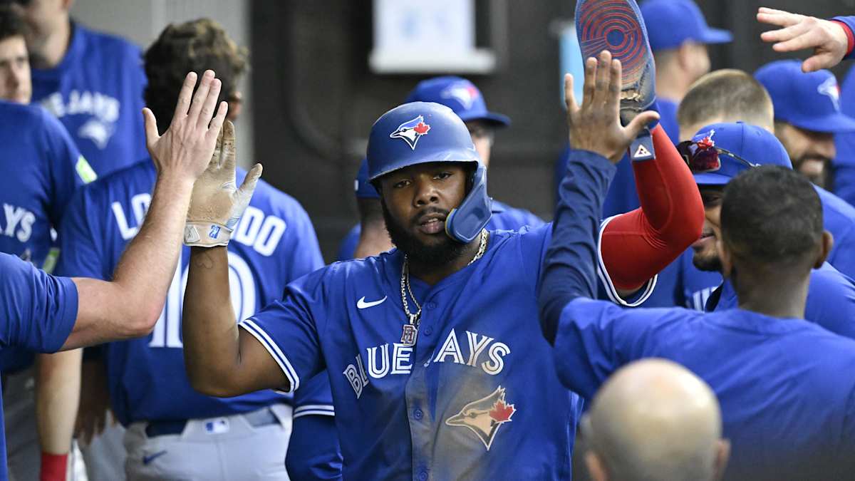 Toronto Blue Jays in first place after nine-game winning streak, Yankees in second