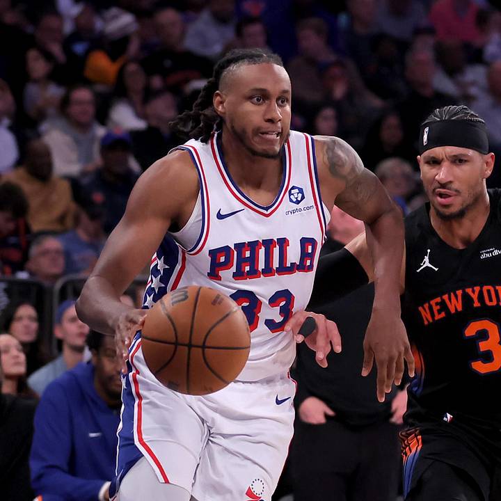 Jabari Walker attacks for the Philadelphia 76ers