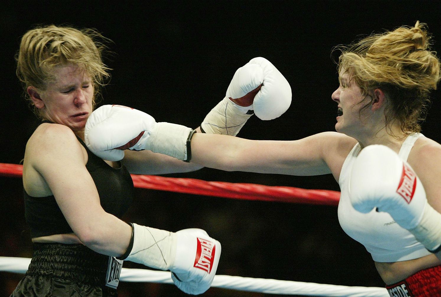 Barby British Schoolgirl Porn - Thin Ice: The Bizarre Boxing Career of Tonya Harding ...