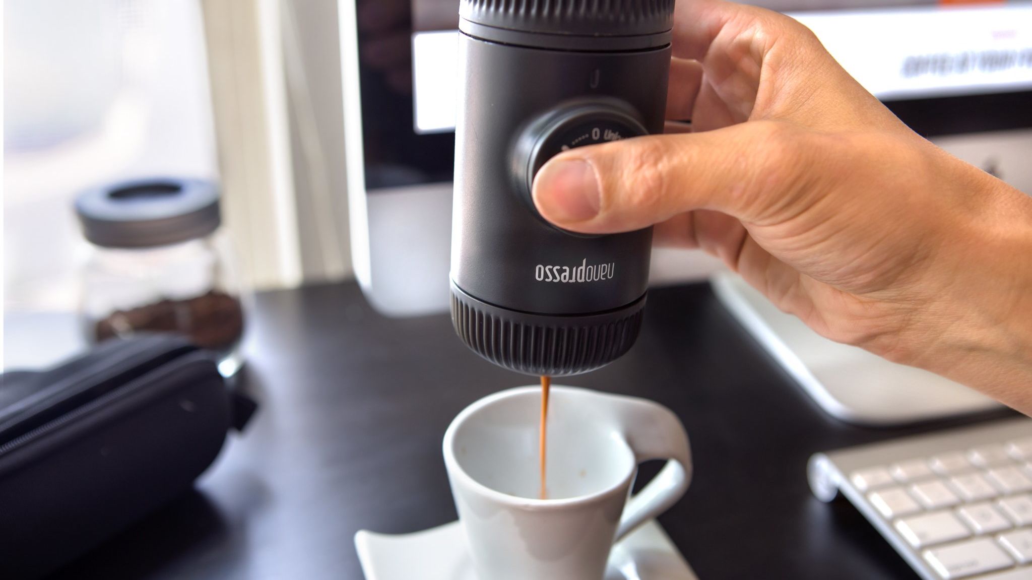 This Tiny Espresso Machine Fits in Your Pocket and Keeps You