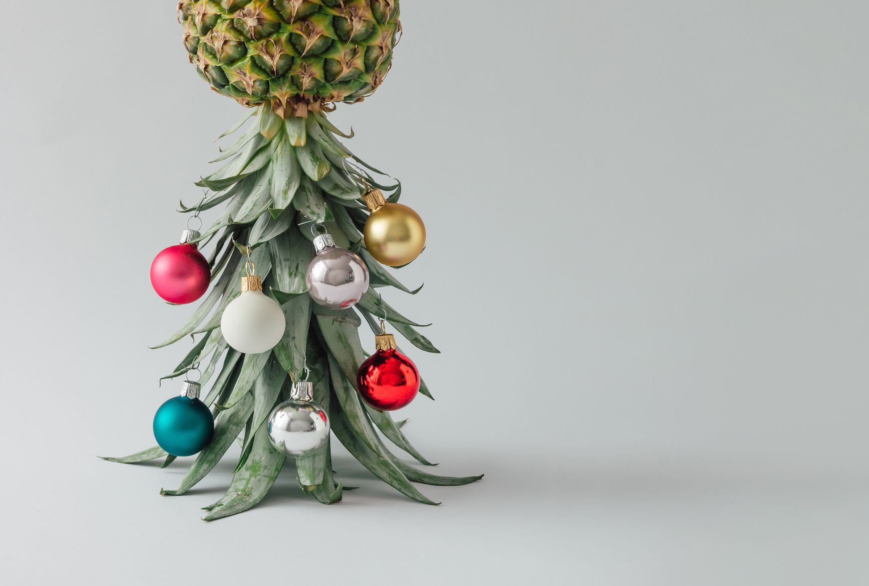 Don T Have Space For A Christmas Tree Decorate A Pineapple Instead Mental Floss