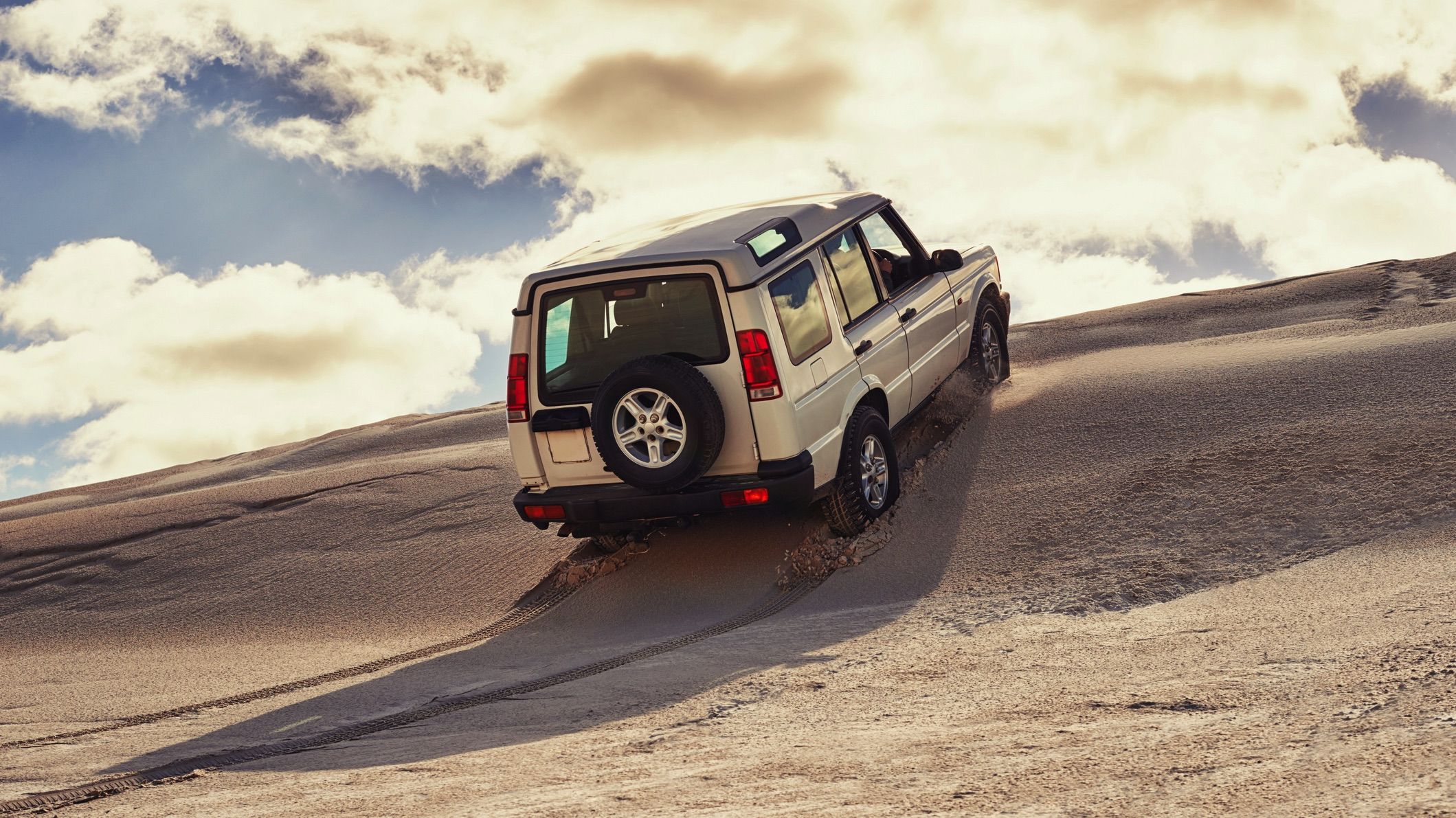 What’s the Difference Between AllWheel Drive and FourWheel Drive