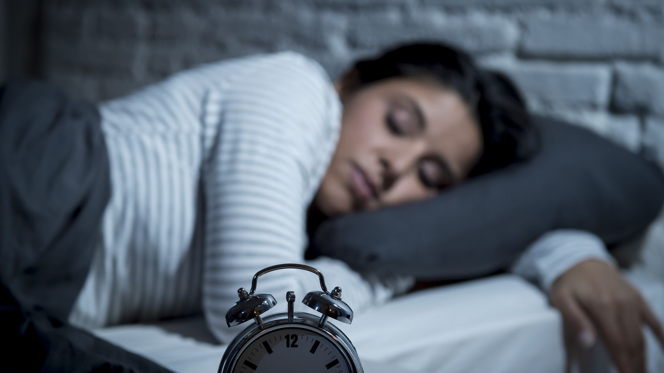 Do people sneeze in their sleep without waking up? Mental Floss