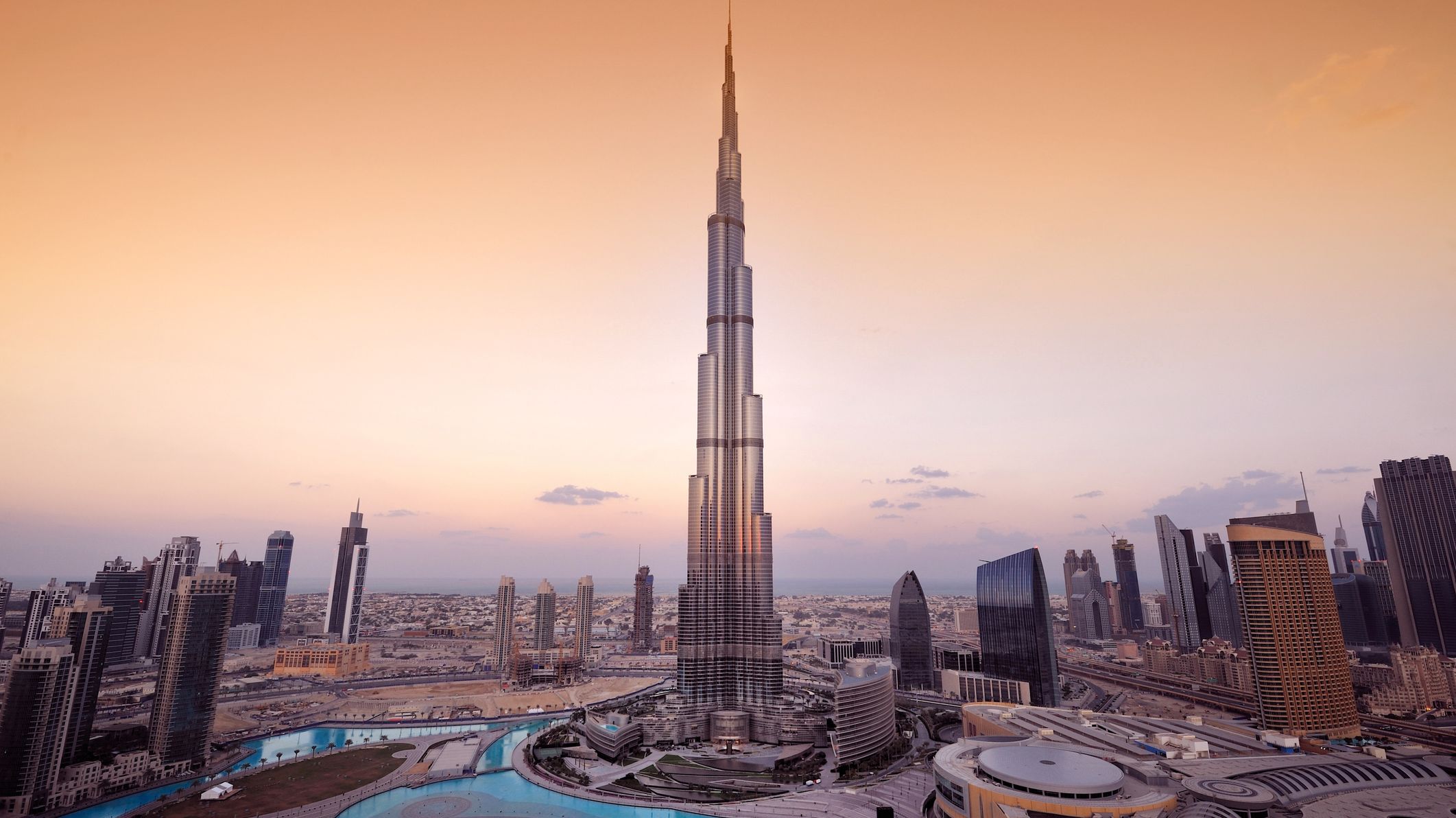 9 Huge Facts About The Burj Khalifa Mental Floss 