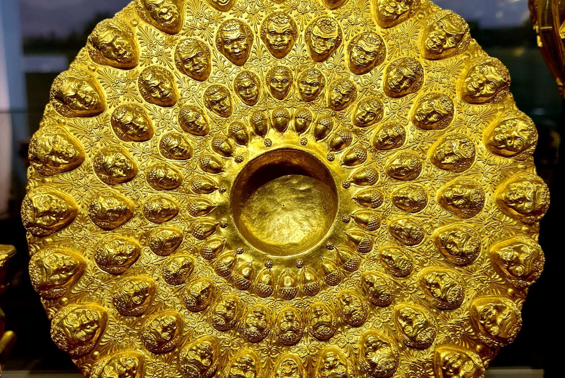 11 of the Most Dazzling Hoards Ever Discovered - Vimarsana News