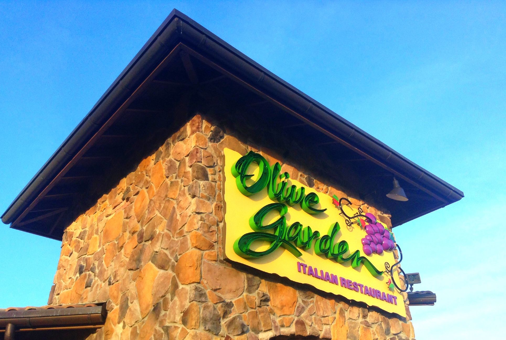 Olive Garden Open Christmas Day 2022 What Happened To Olive Garden's Never Ending Pasta Bowl? | Mental Floss