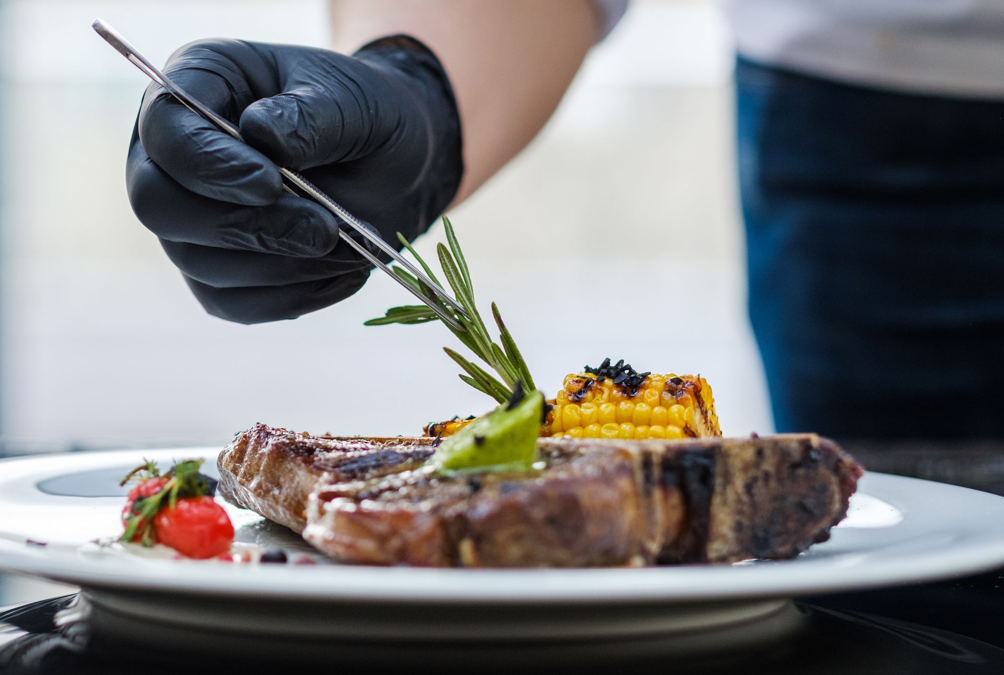 14 Behind The Scenes Secrets Of Hollywood Food Stylists Mental Floss Ellen pompeo pulled me aside before we went into our first season, and she said, 'you must treat yourself like an athlete.' i was like, 'what do you mean?' hollywood food stylists