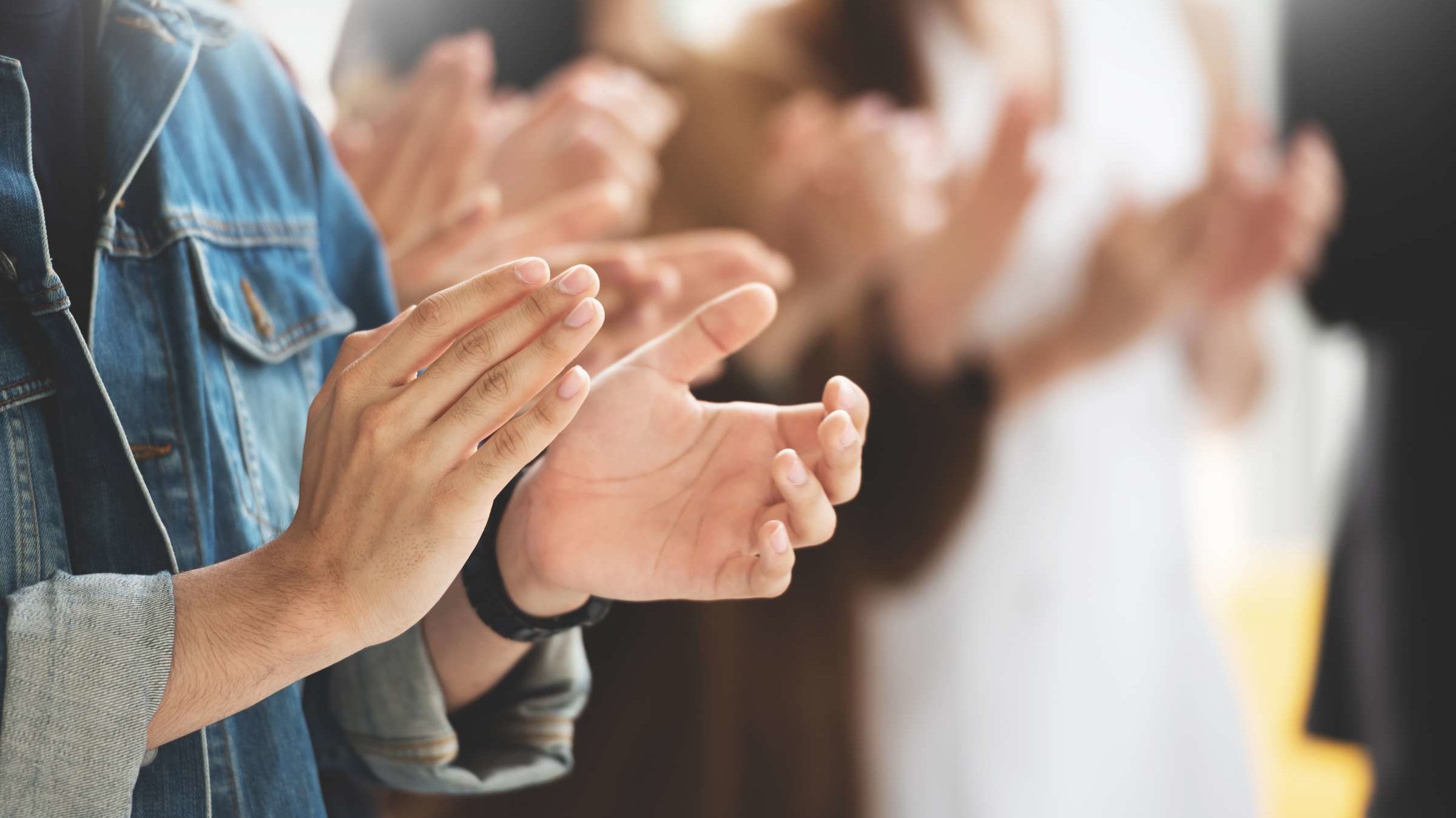 Oxford University’s Student Union Is Replacing Clapping With Jazz Hands
