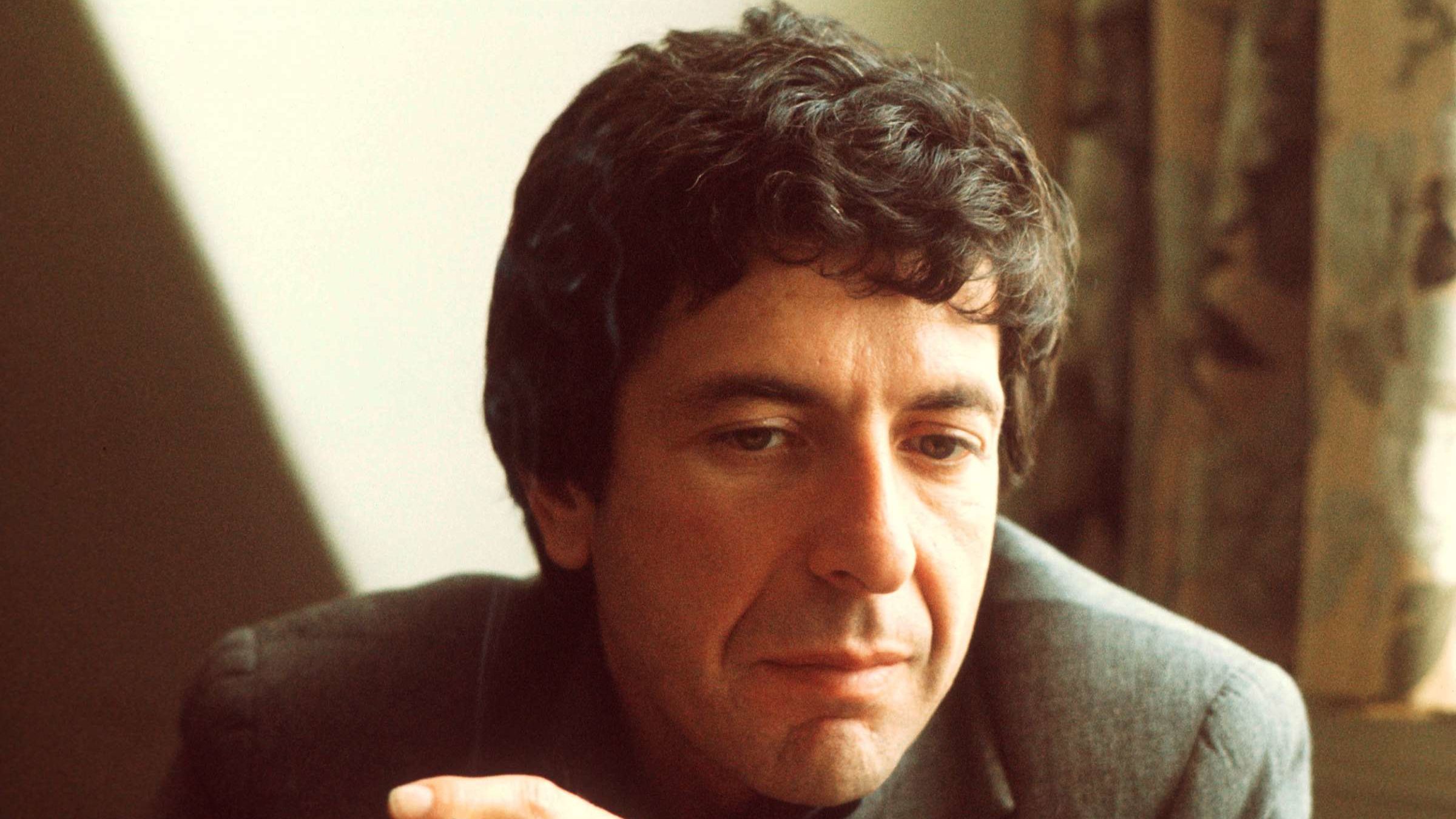 Leonard Cohen S Hallelujah Mental Floss Leonard cohen was one of the greatest songwriters (even if in this case the term is an understatement) that last century gave us. leonard cohen s hallelujah mental floss