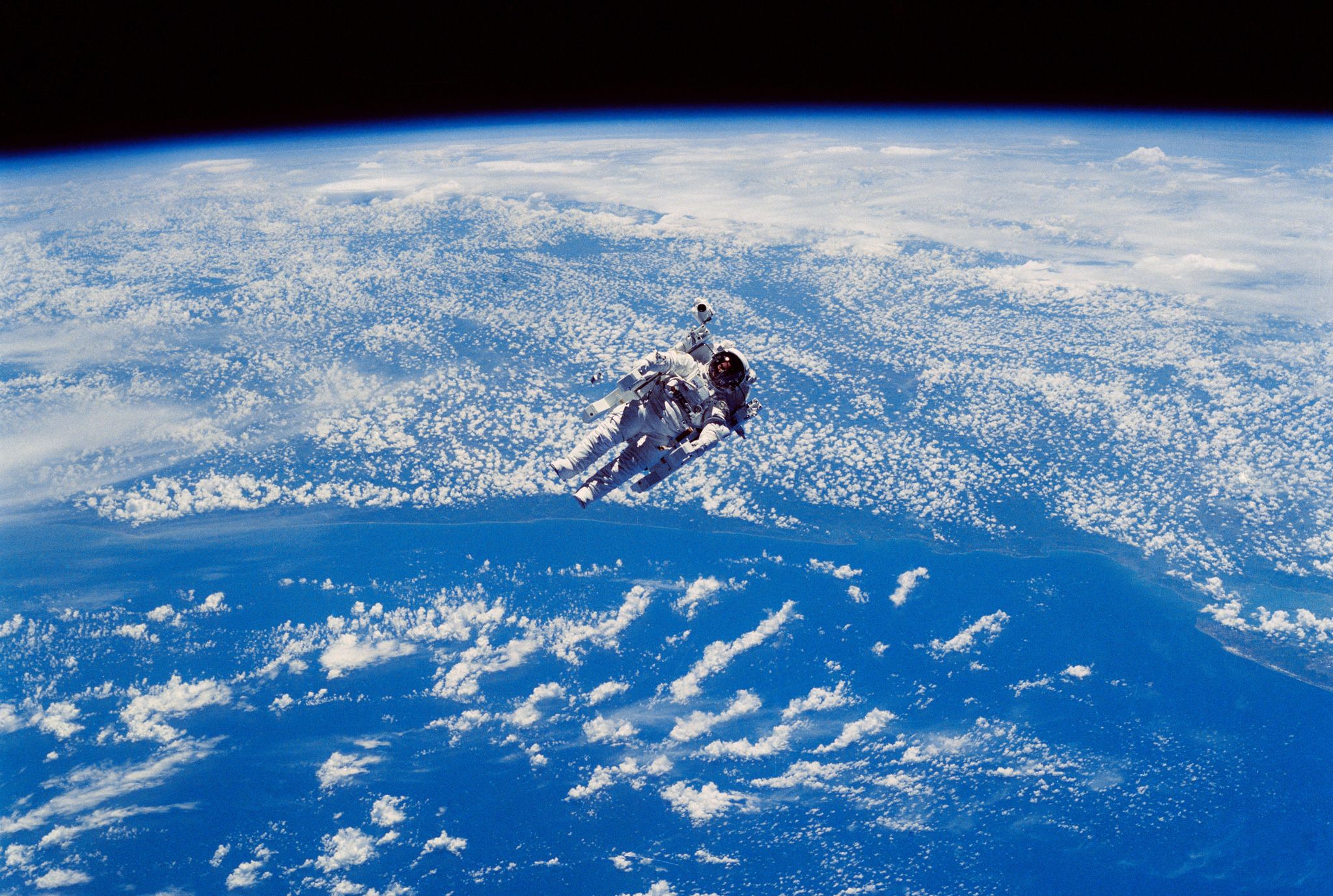 Why Do Astronauts Use Space Pens Instead Of Pencils Mental Floss