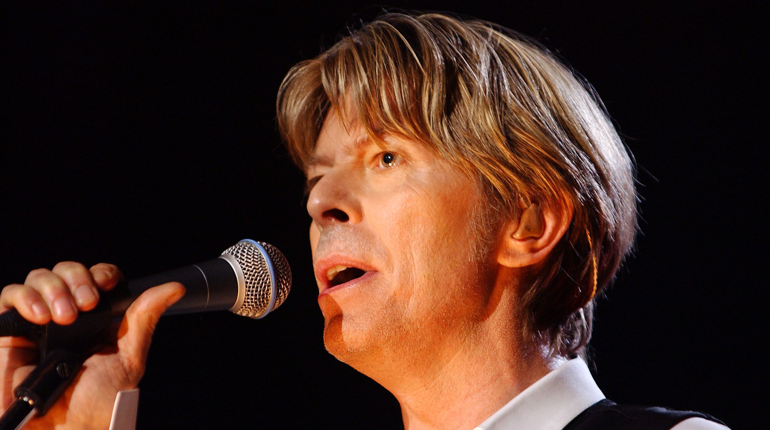 25 Legendary Facts About David Bowie | Mental Floss