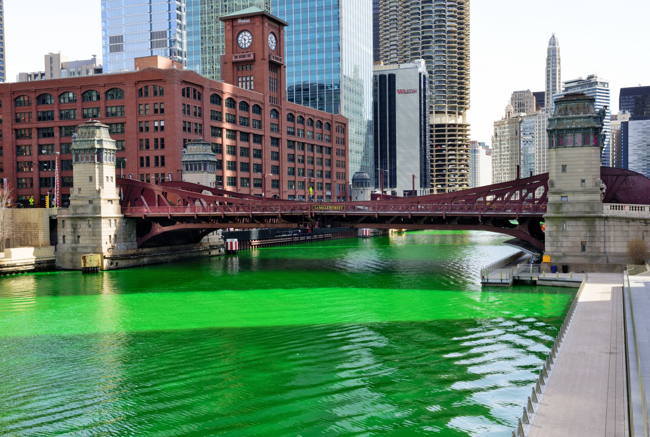 How Do They Dye The Chicago River Green For St Patrick S Day