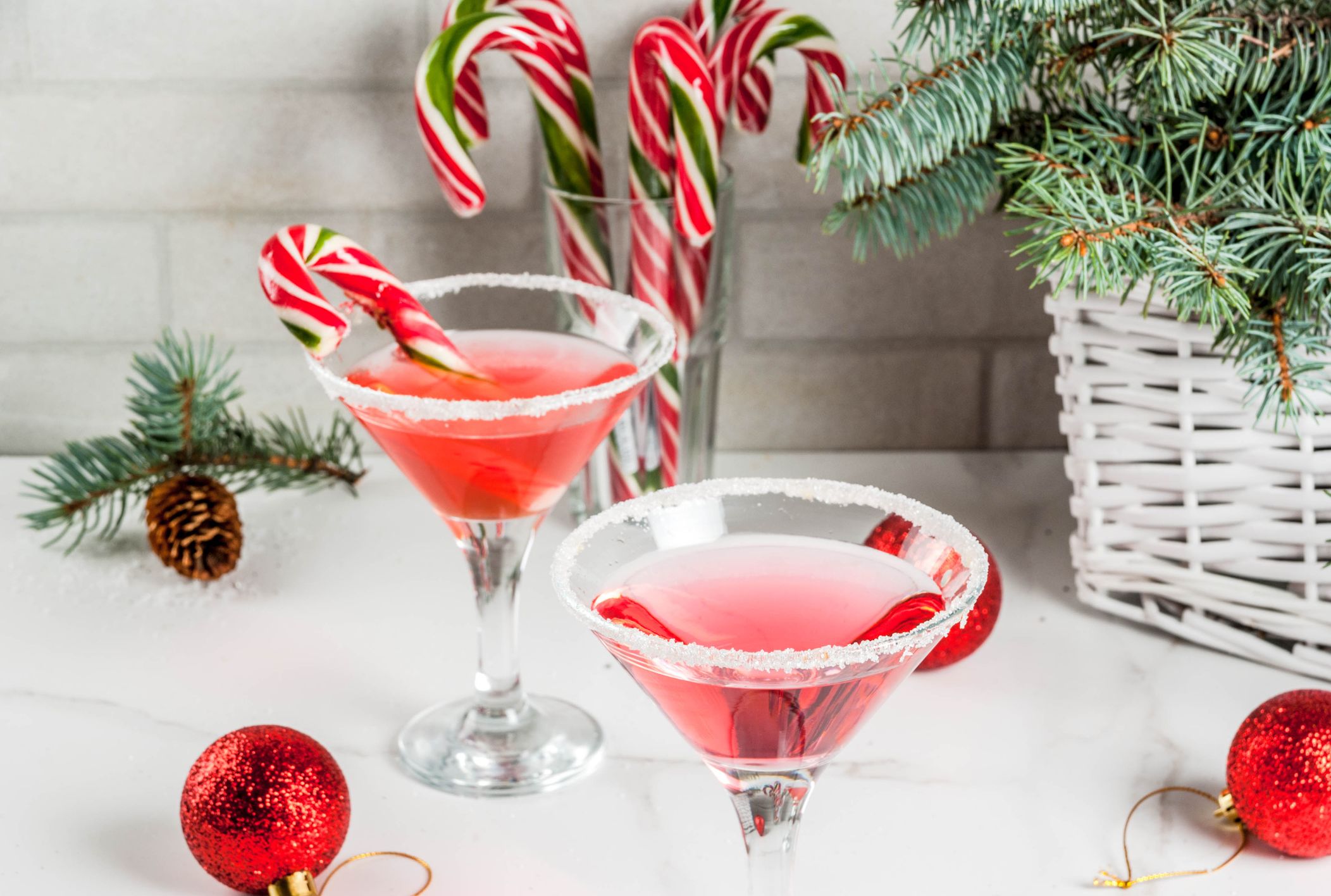 16 Christmas Party Beverages Cocktails And Jello Shots Mental Floss