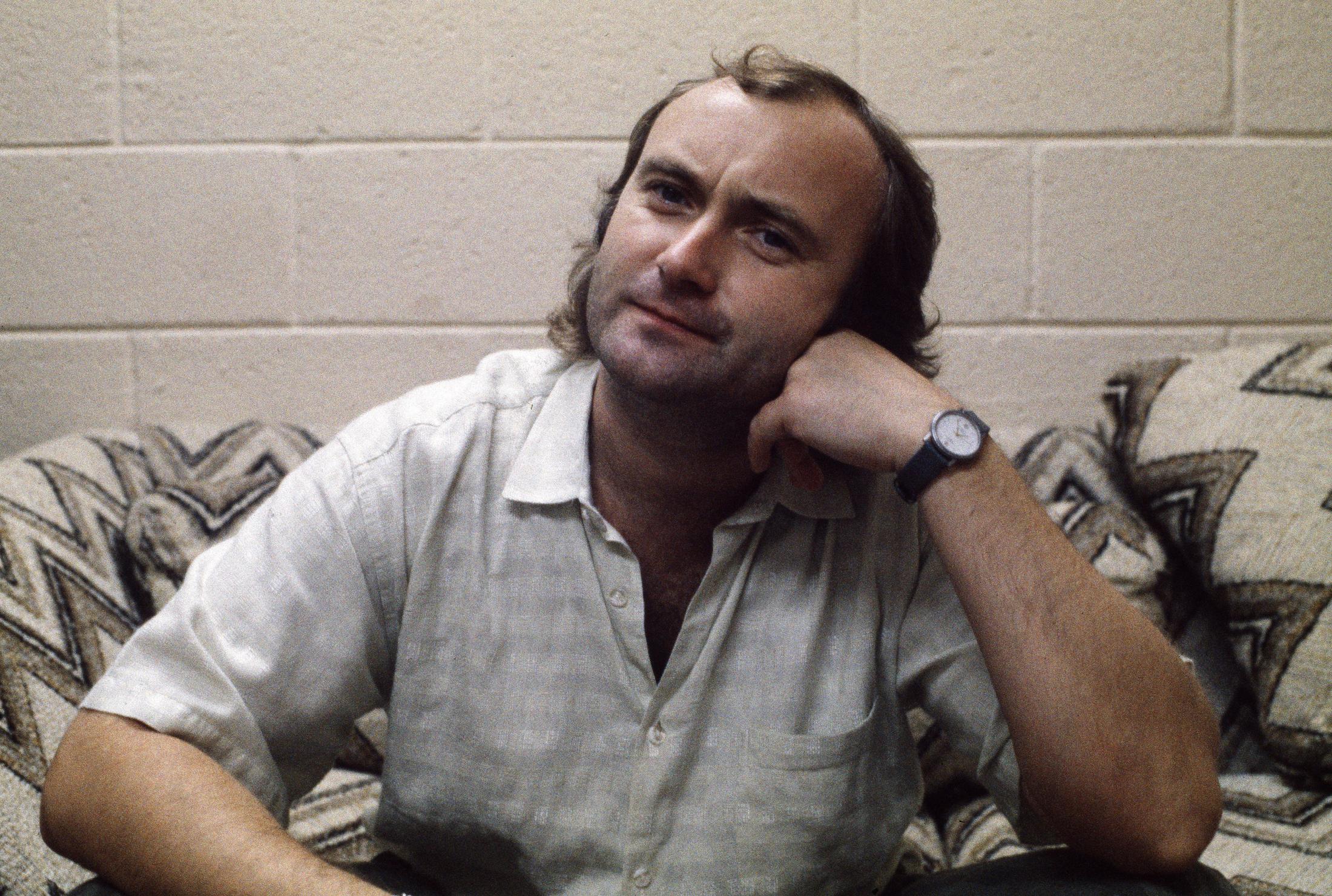 Phil Collins's "In the Air Tonight": Facts and History - Vimarsana News