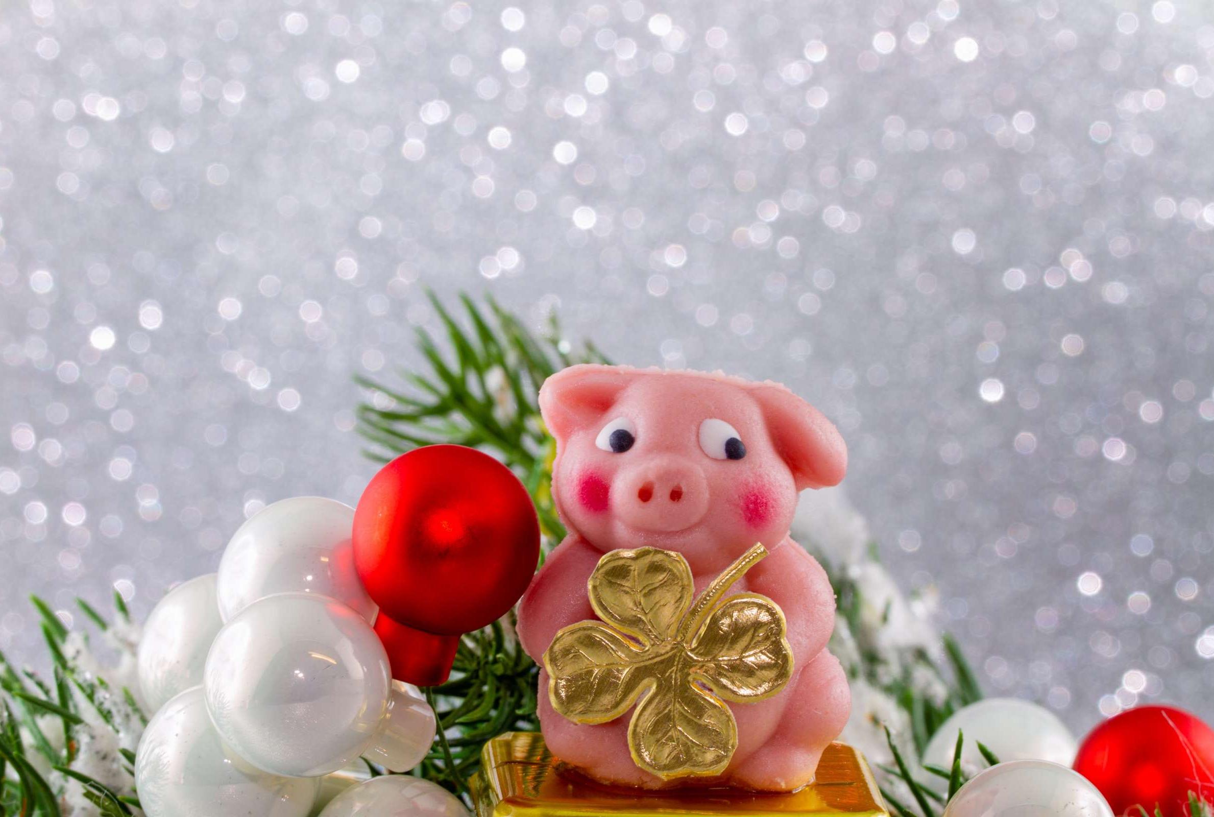 9 New Year's Food Traditions From Around the World - Vimarsana News