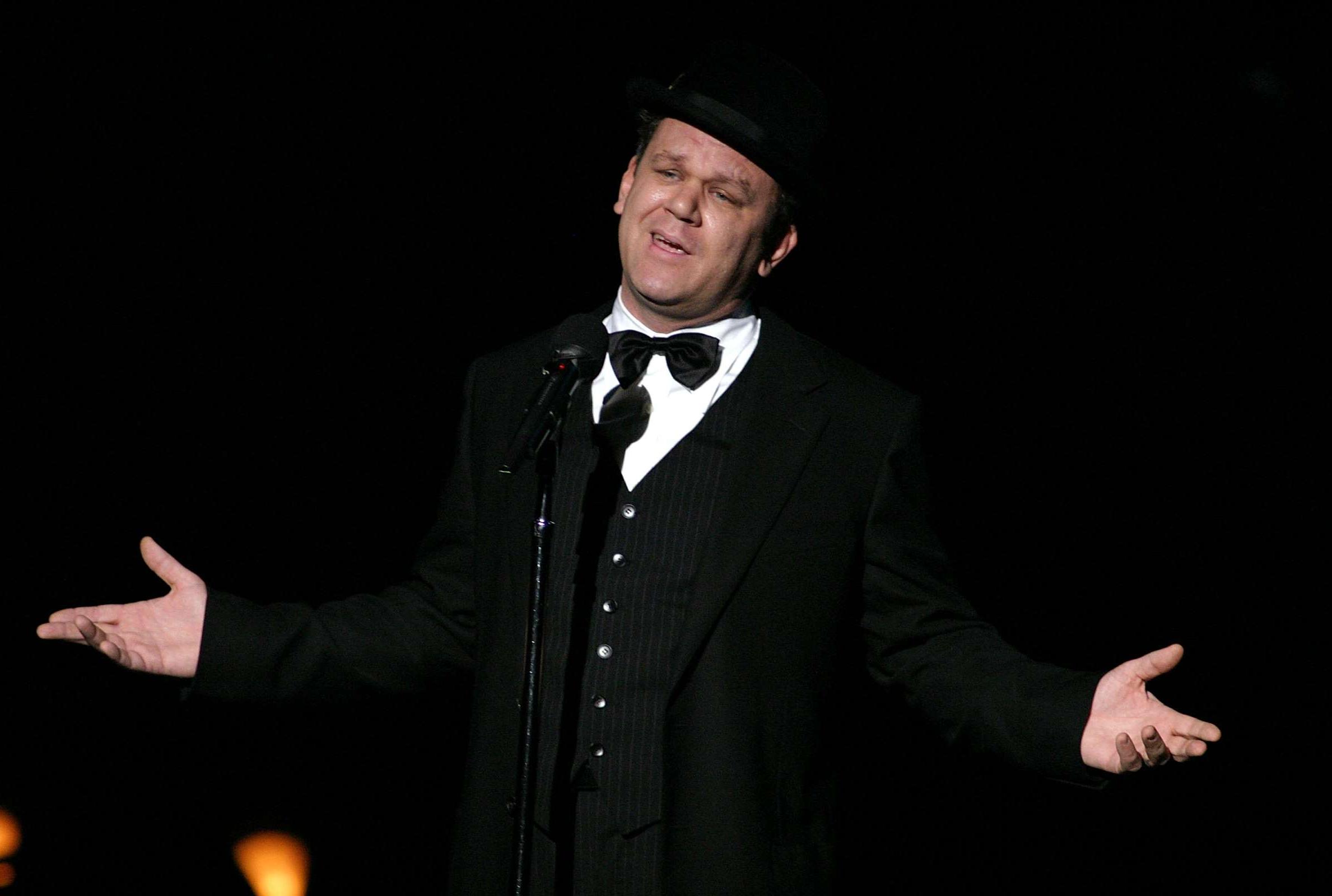 John C. Reilly's Tramp Clowning Inspired His 'Chicago' Number - Vimarsana News