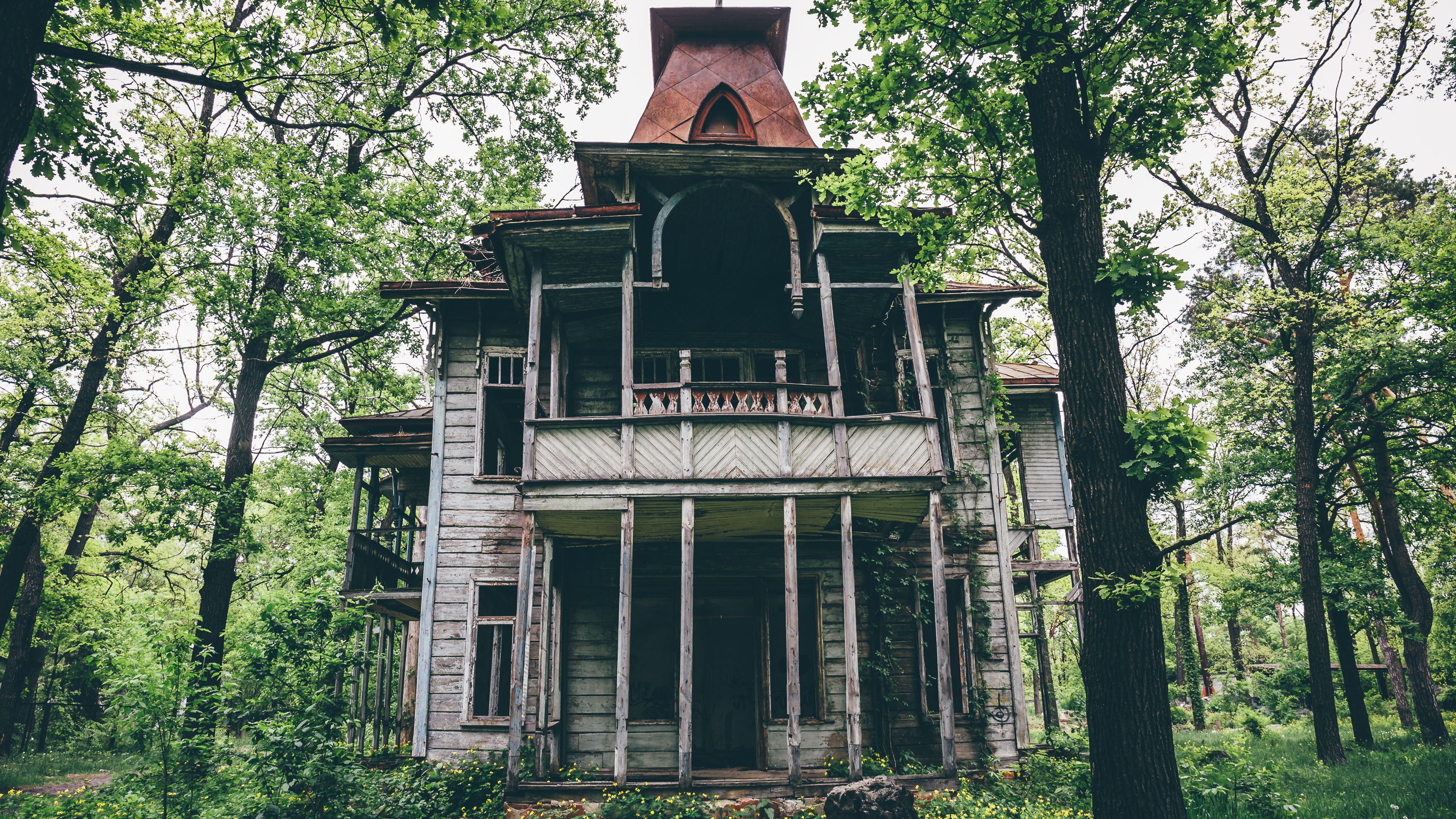 Does a Realtor Have to Disclose That a House Is Supposedly Haunted