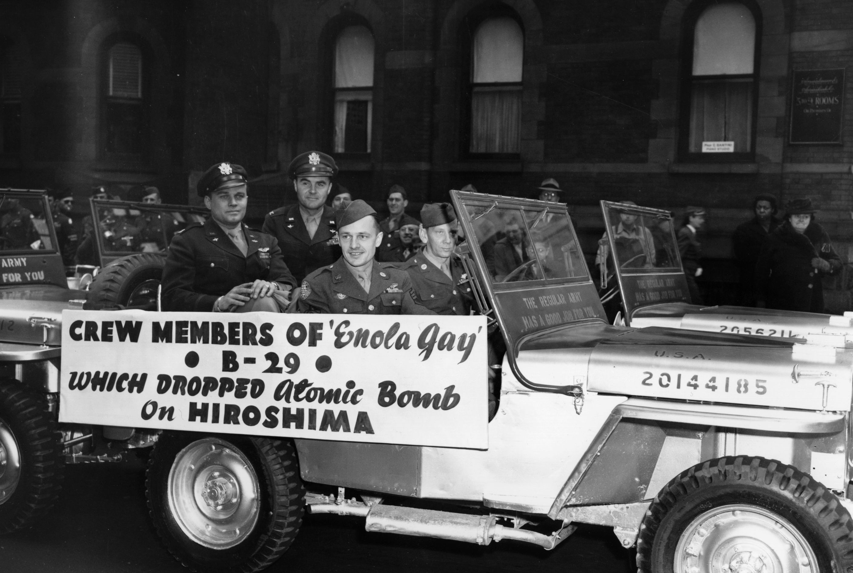 The Crew Of The Enola Gay On Dropping The Atomic Bomb Mental Floss