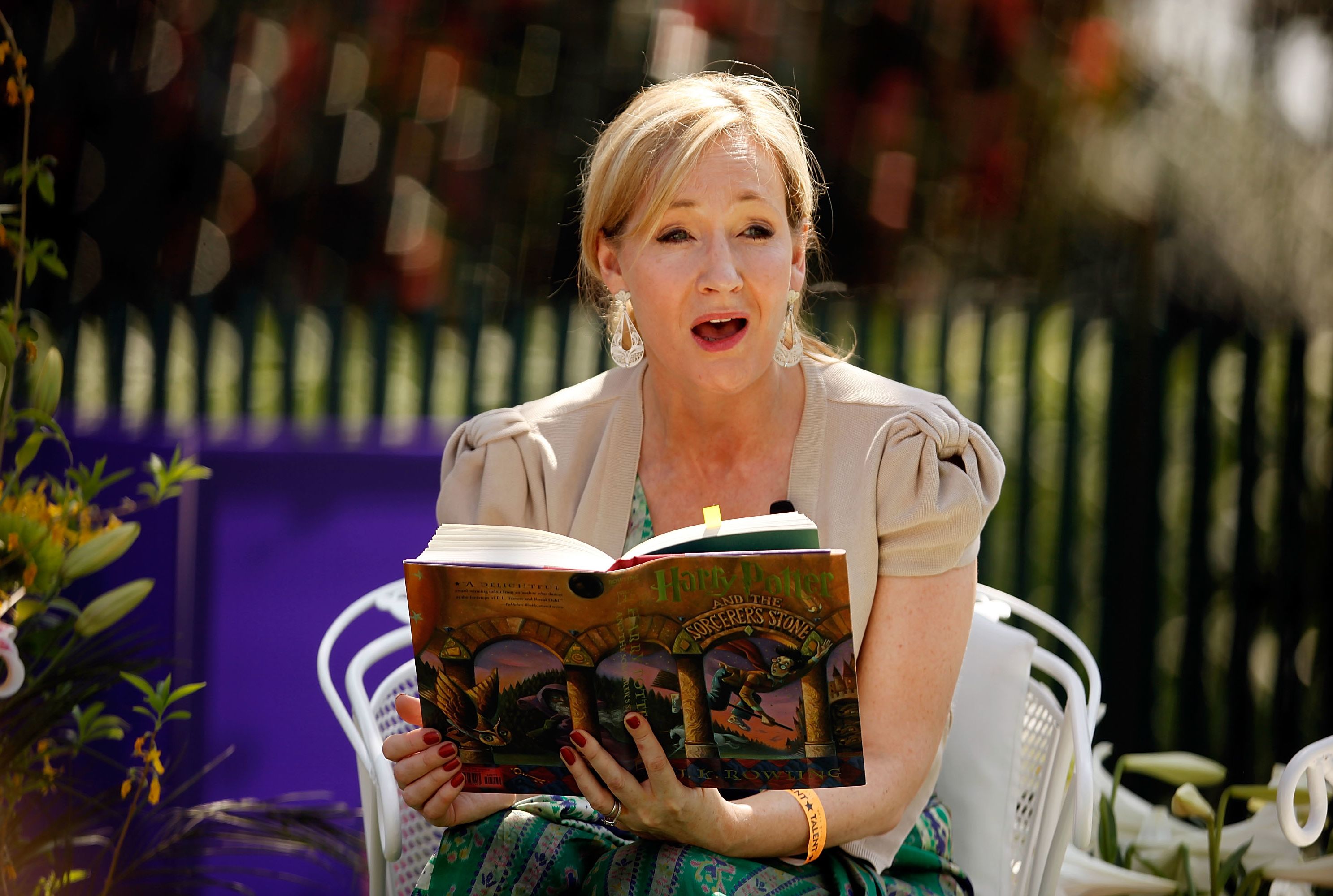 Why Did The First Harry Potter Book Get A Title Change In The U S Mental Floss