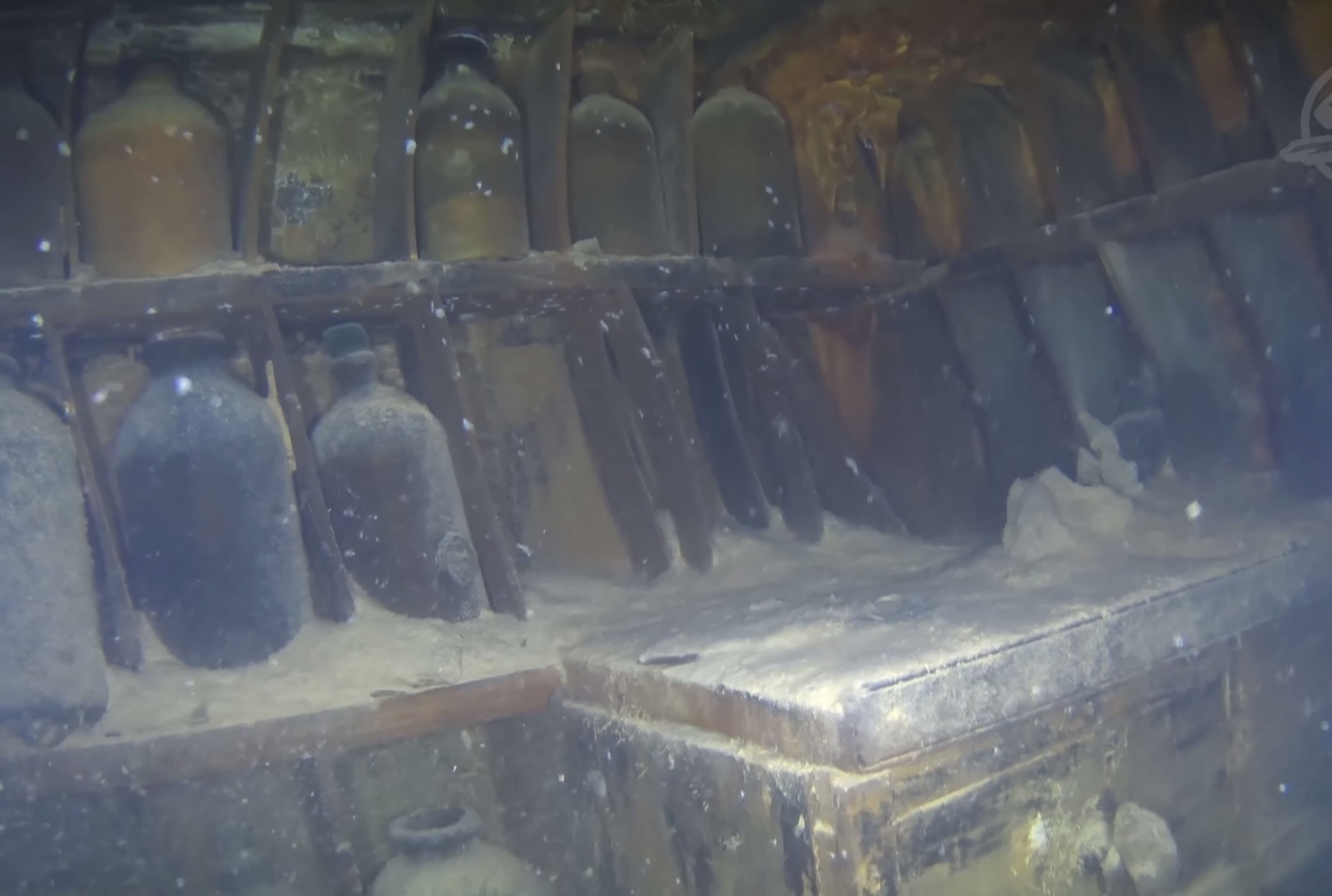 Watch Groundbreaking Underwater Footage Of The Franklin Expedition S Hms Terror Shipwreck Mental Floss