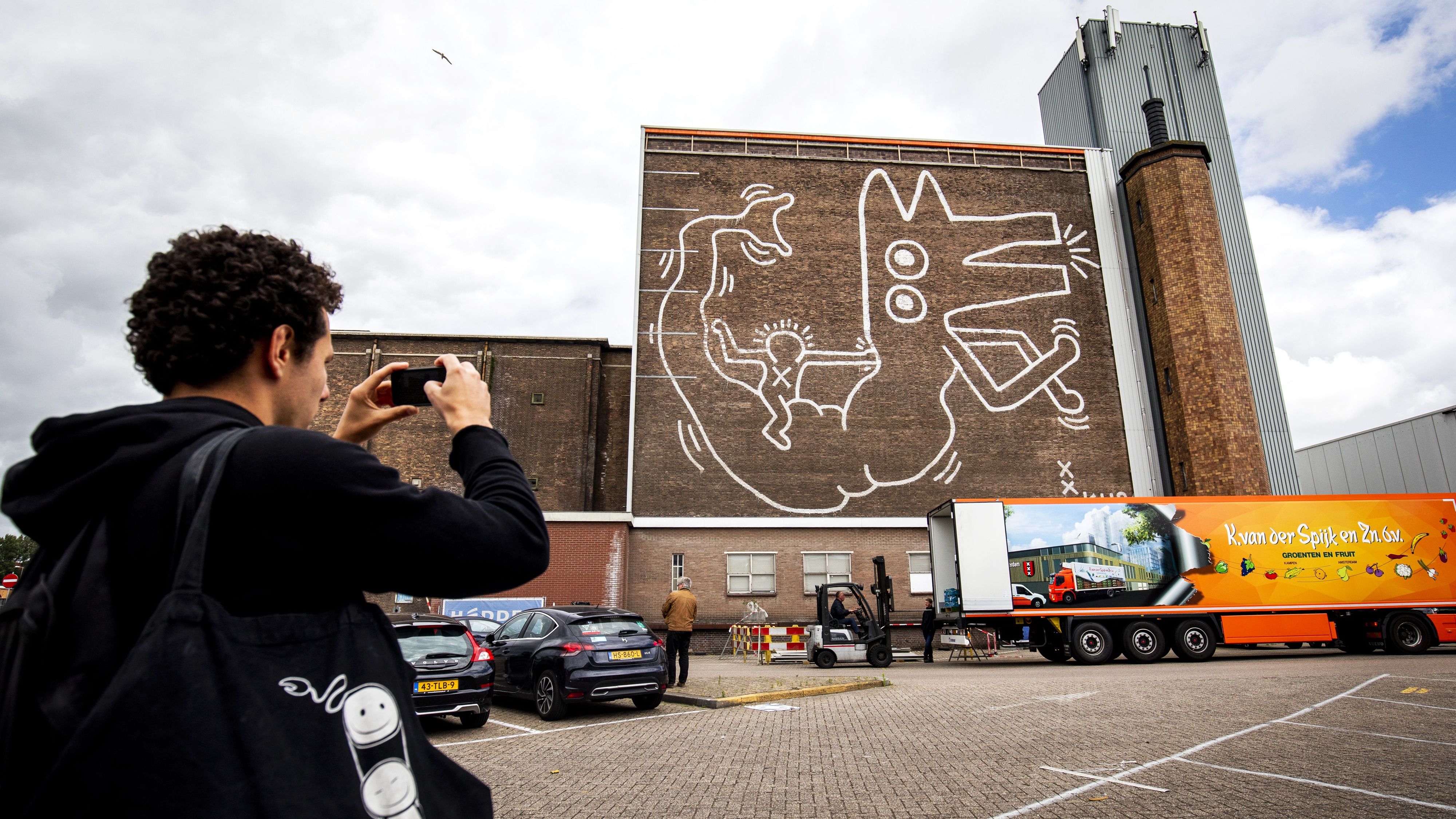 After 30 Years A Hidden Keith Haring Mural Is Back In Public View