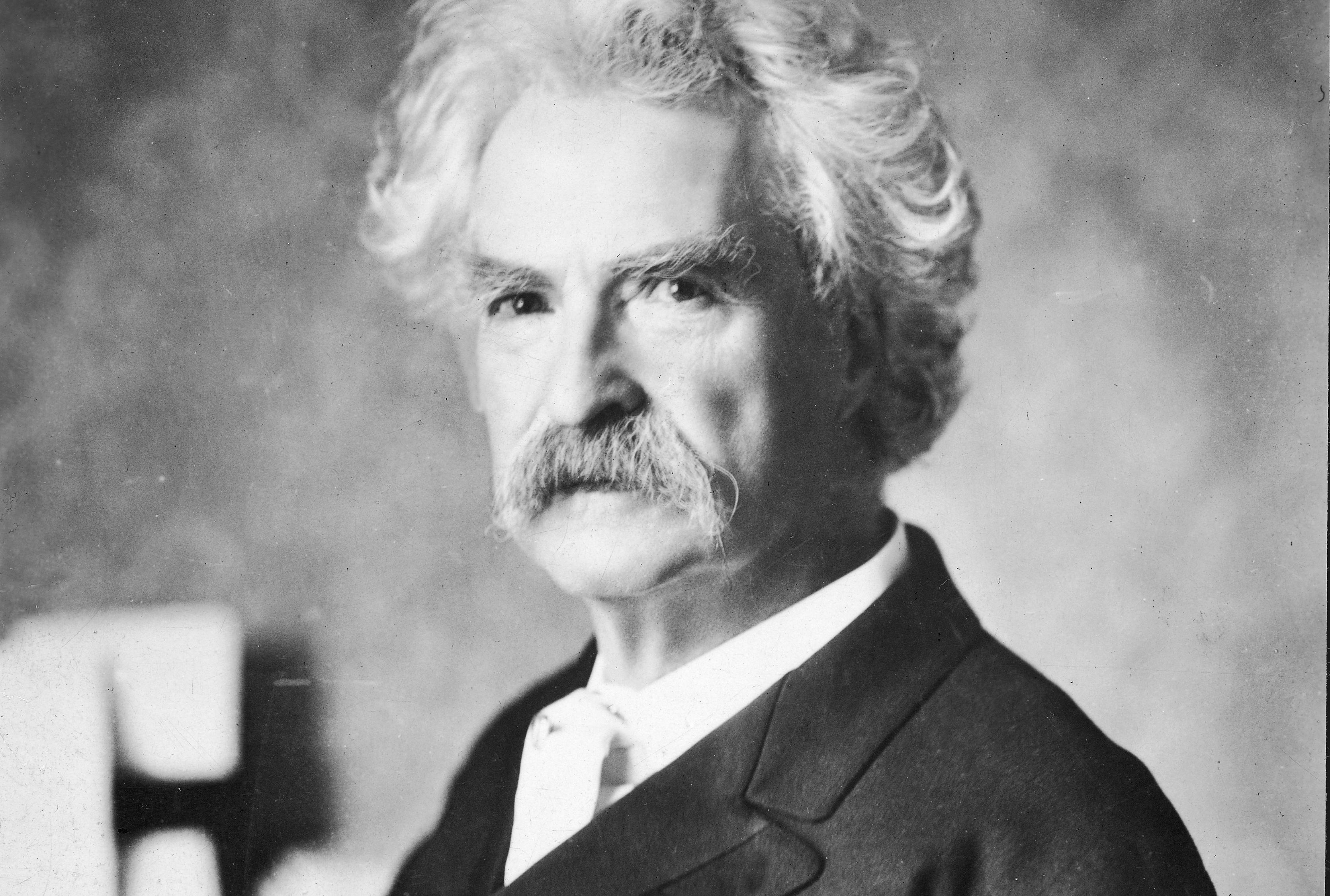 10 Famous Authors and Their Unfinished Manuscripts - Vimarsana News