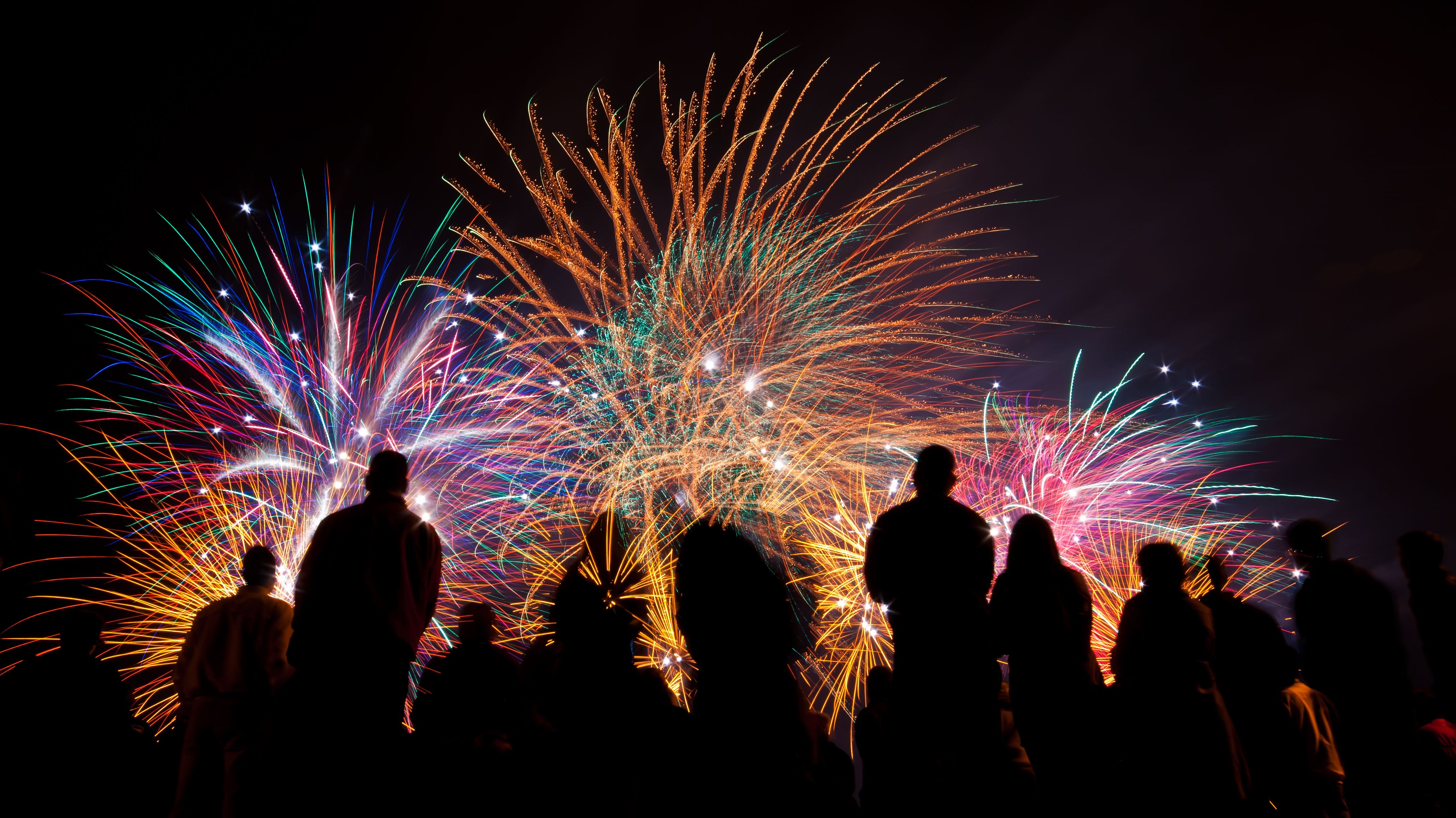 How Do Fireworks Get Their Colors? Mental Floss