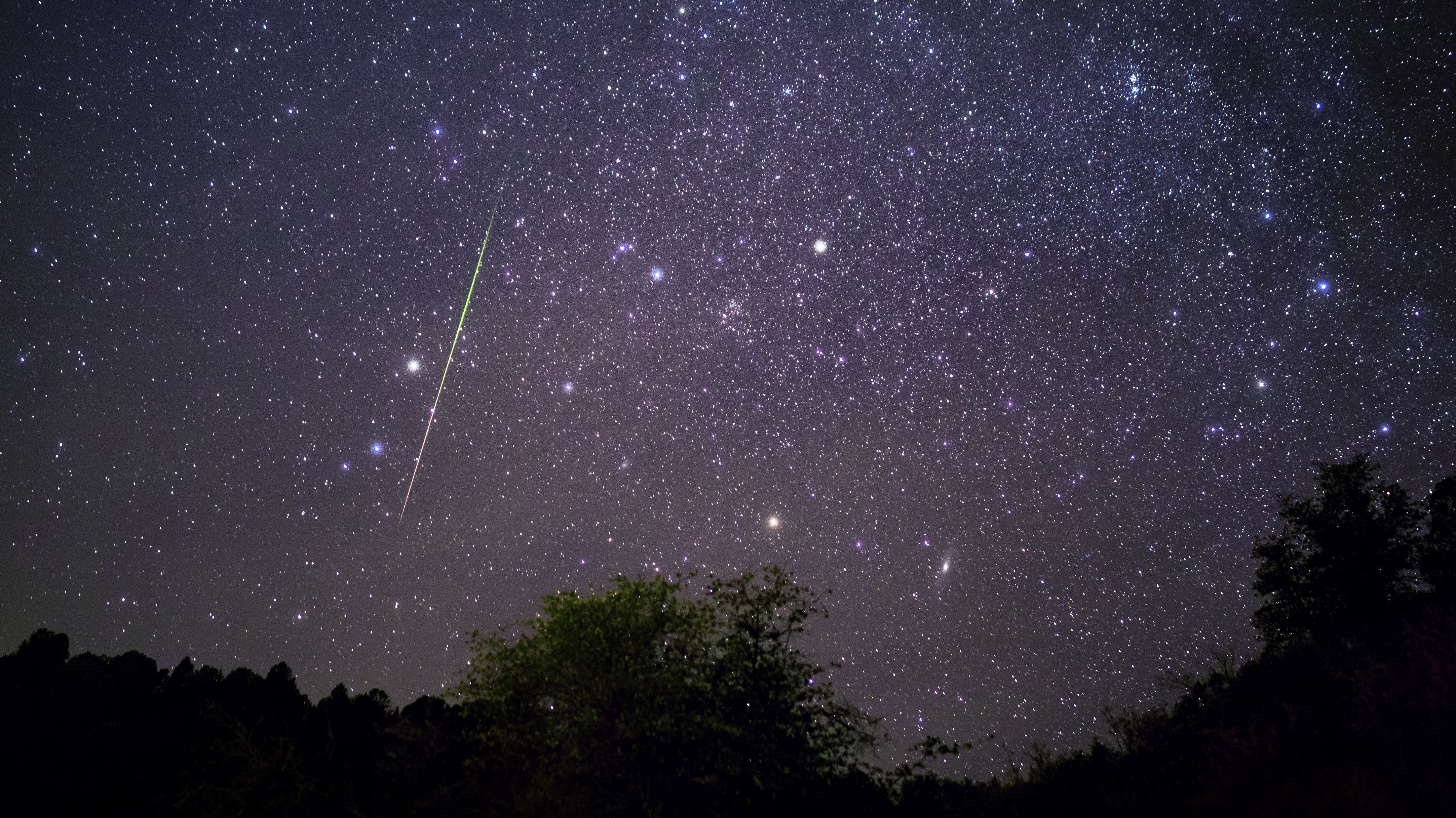 The Quadrantid Meteor Shower Peaks Tonight—Here's How to See It