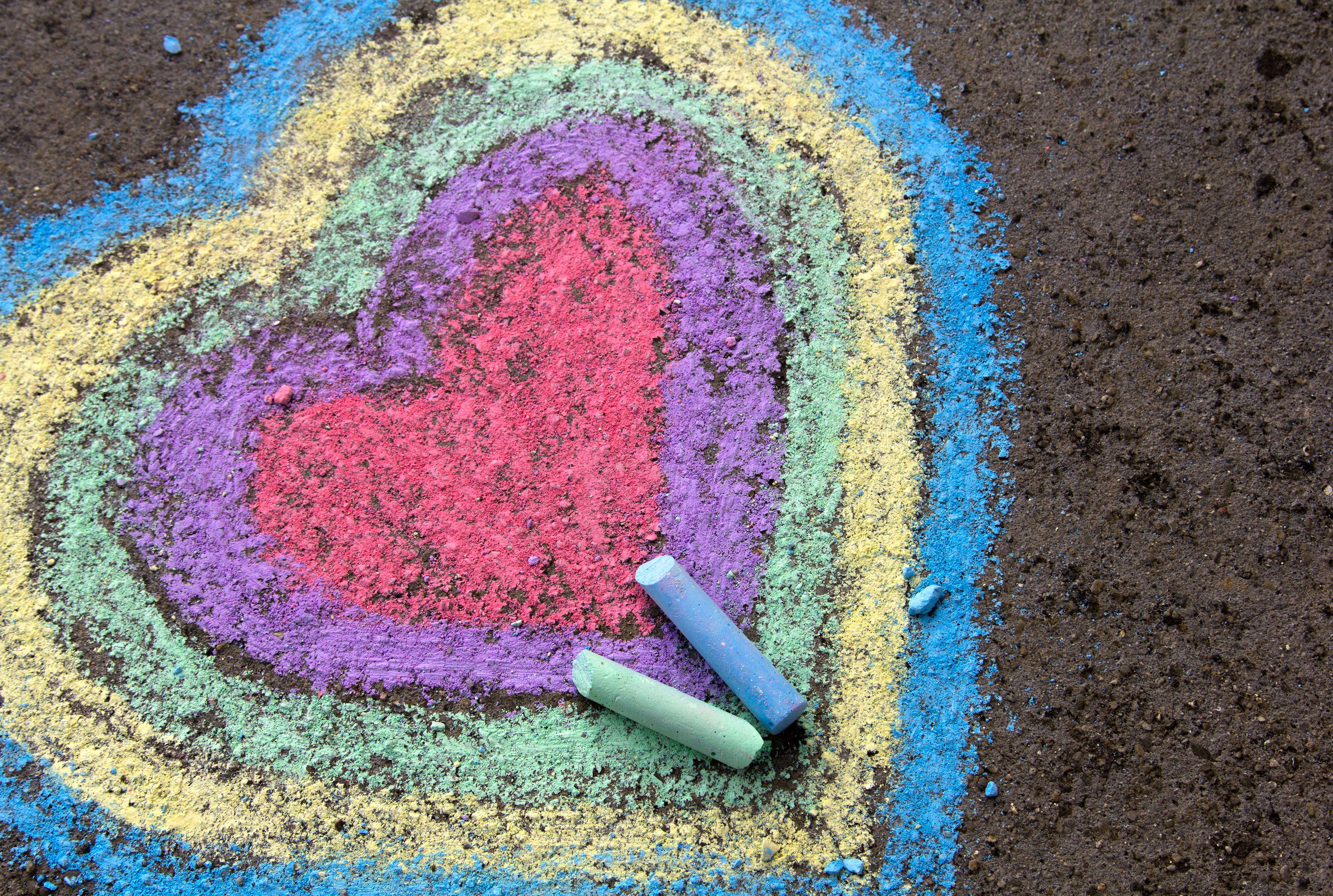 chalk made out of