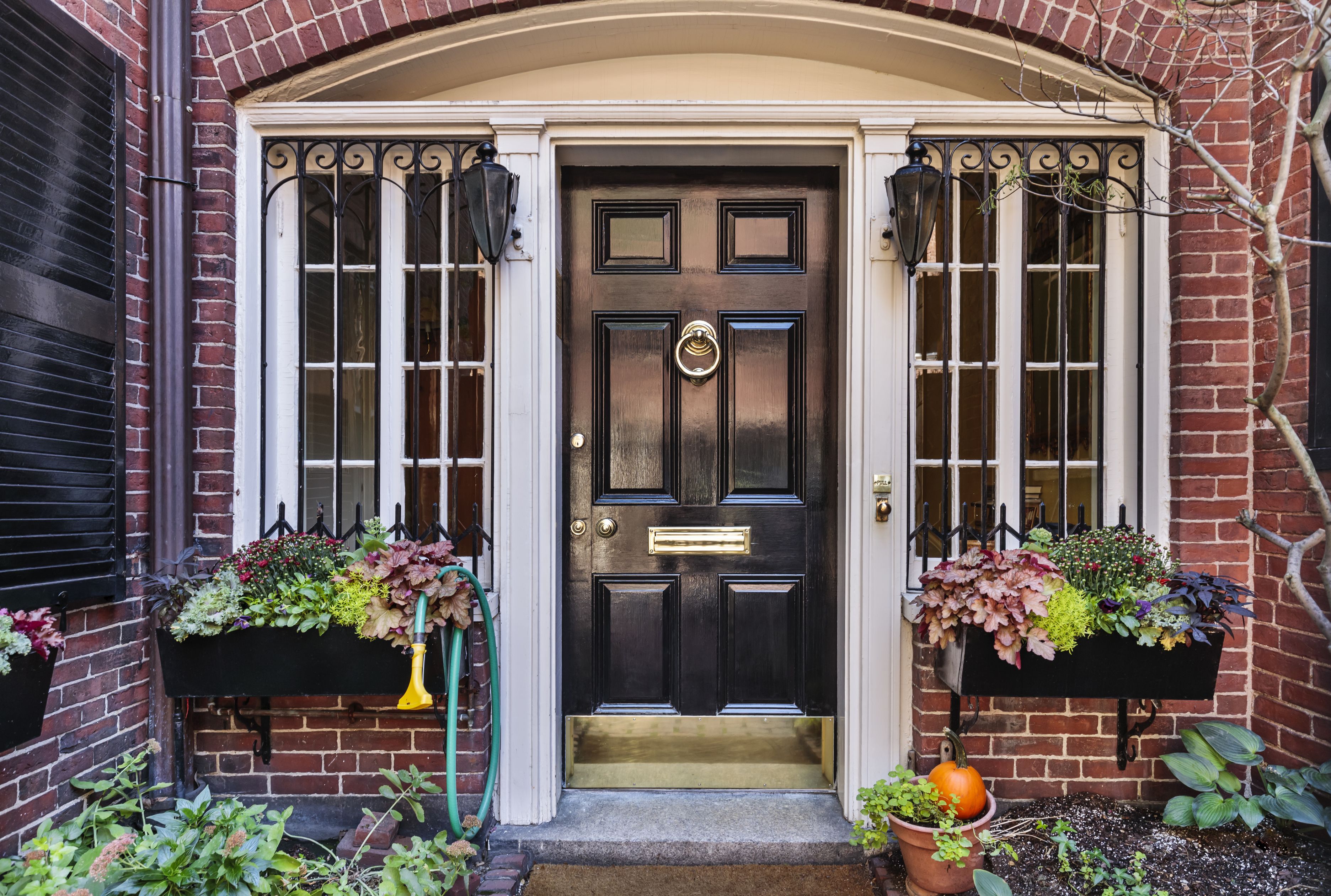 Want To Boost Your Home S Value By More Than 6000 Paint Your