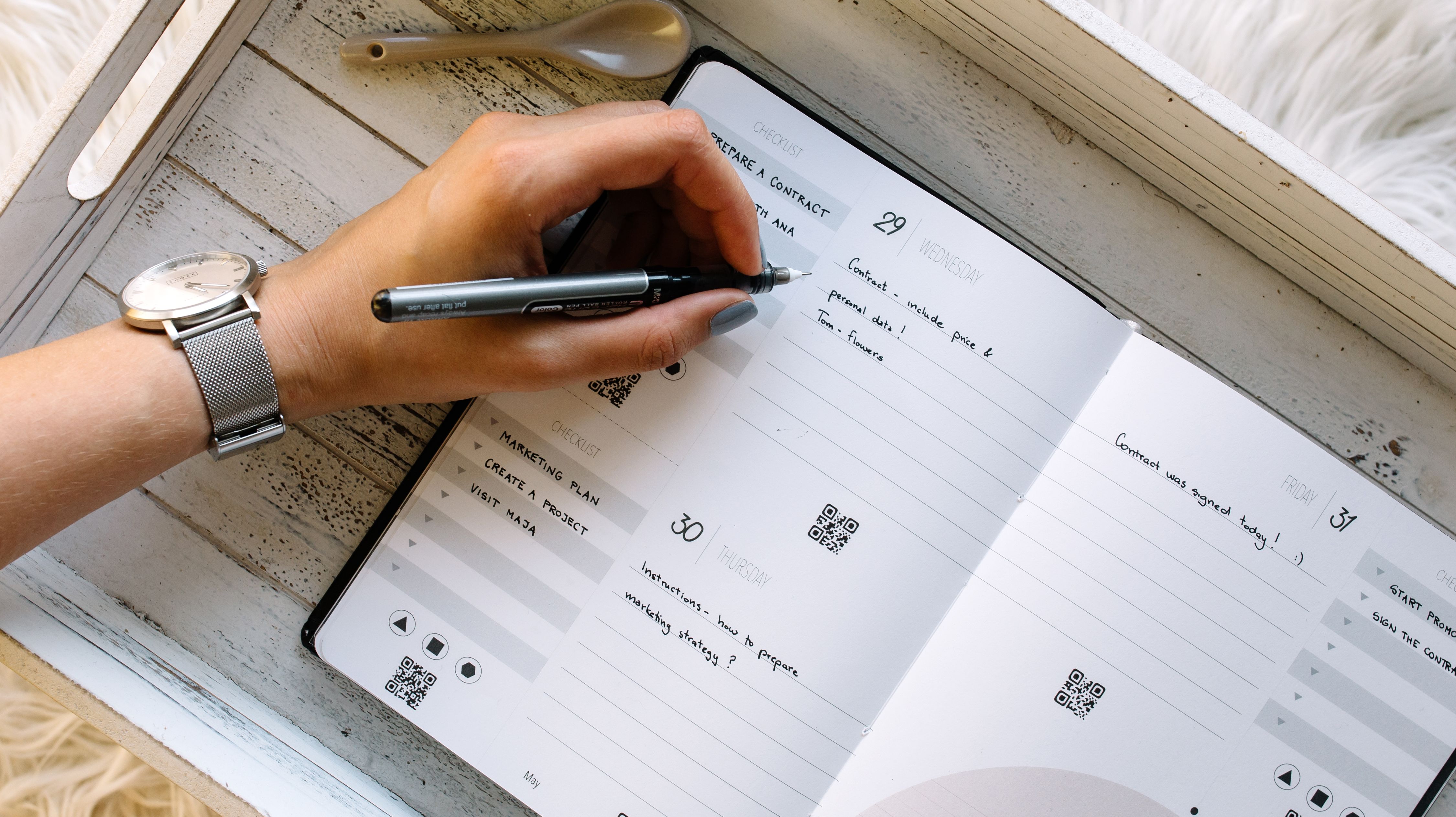 This Smart Planner Lets You Switch Seamlessly Between Handwritten and Digital Notes Mental Floss