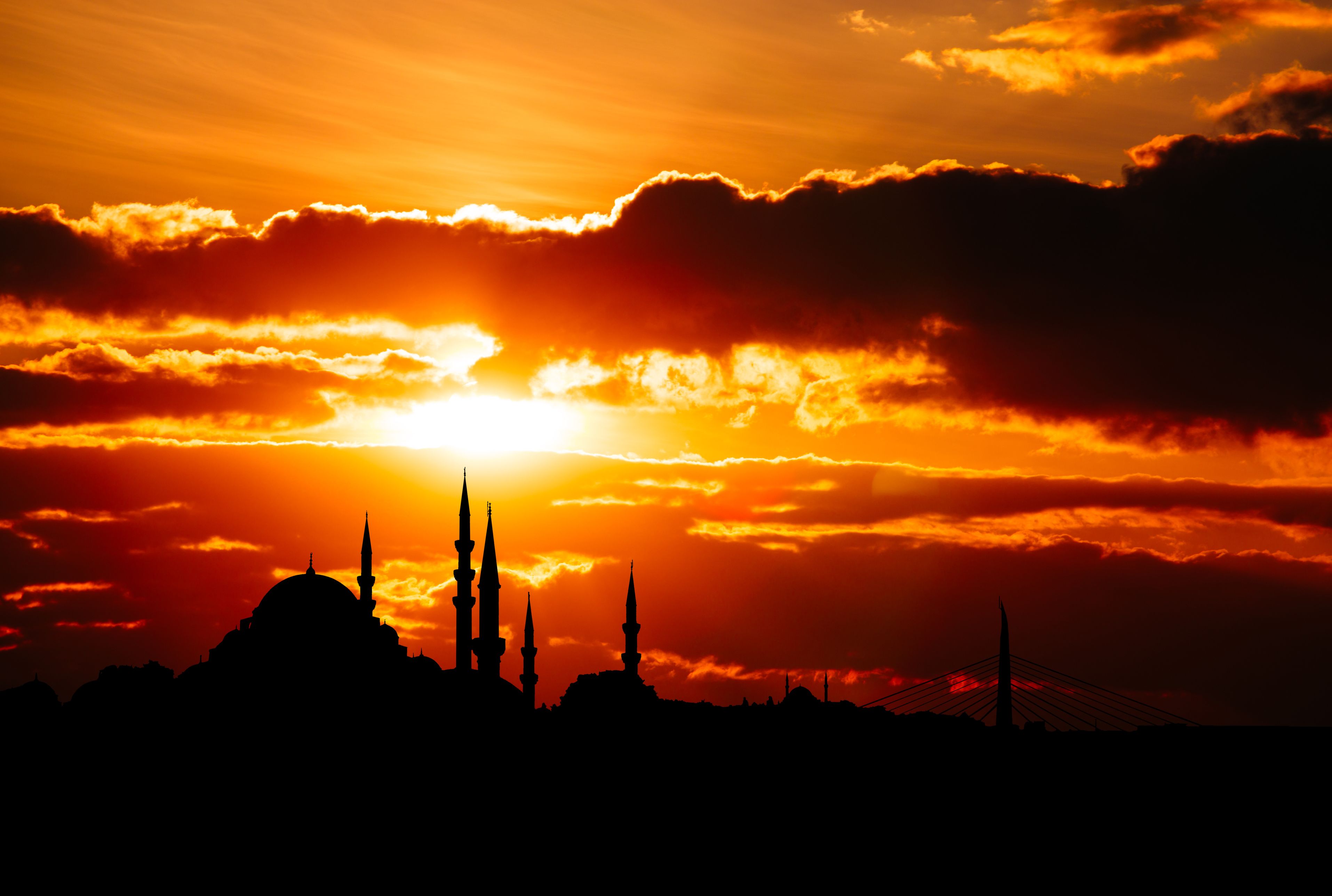 9 Things You Should Keep In Mind Around Someone Observing Ramadan