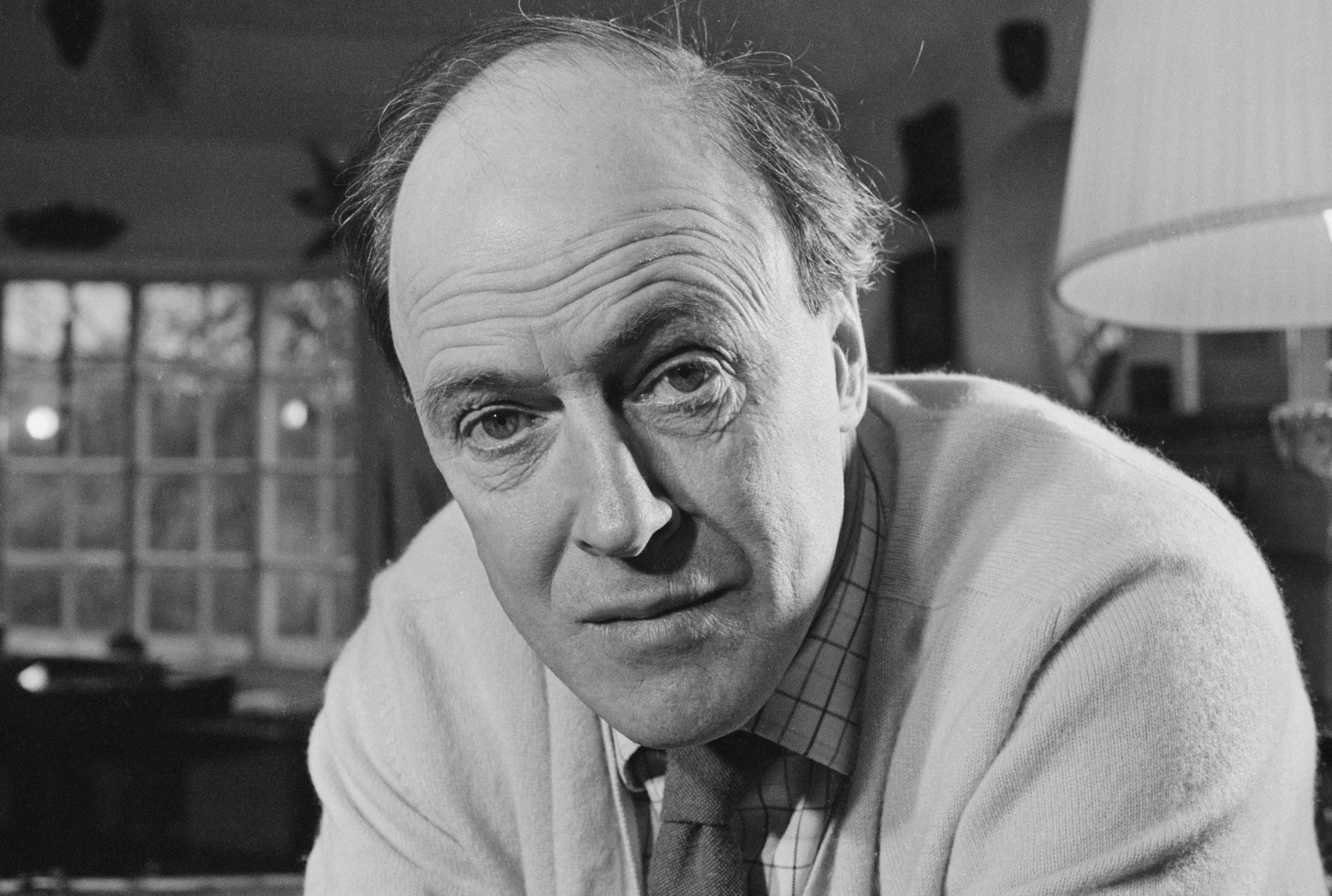 11 Scrumdiddlyumptious Roald Dahl Facts | Mental Floss