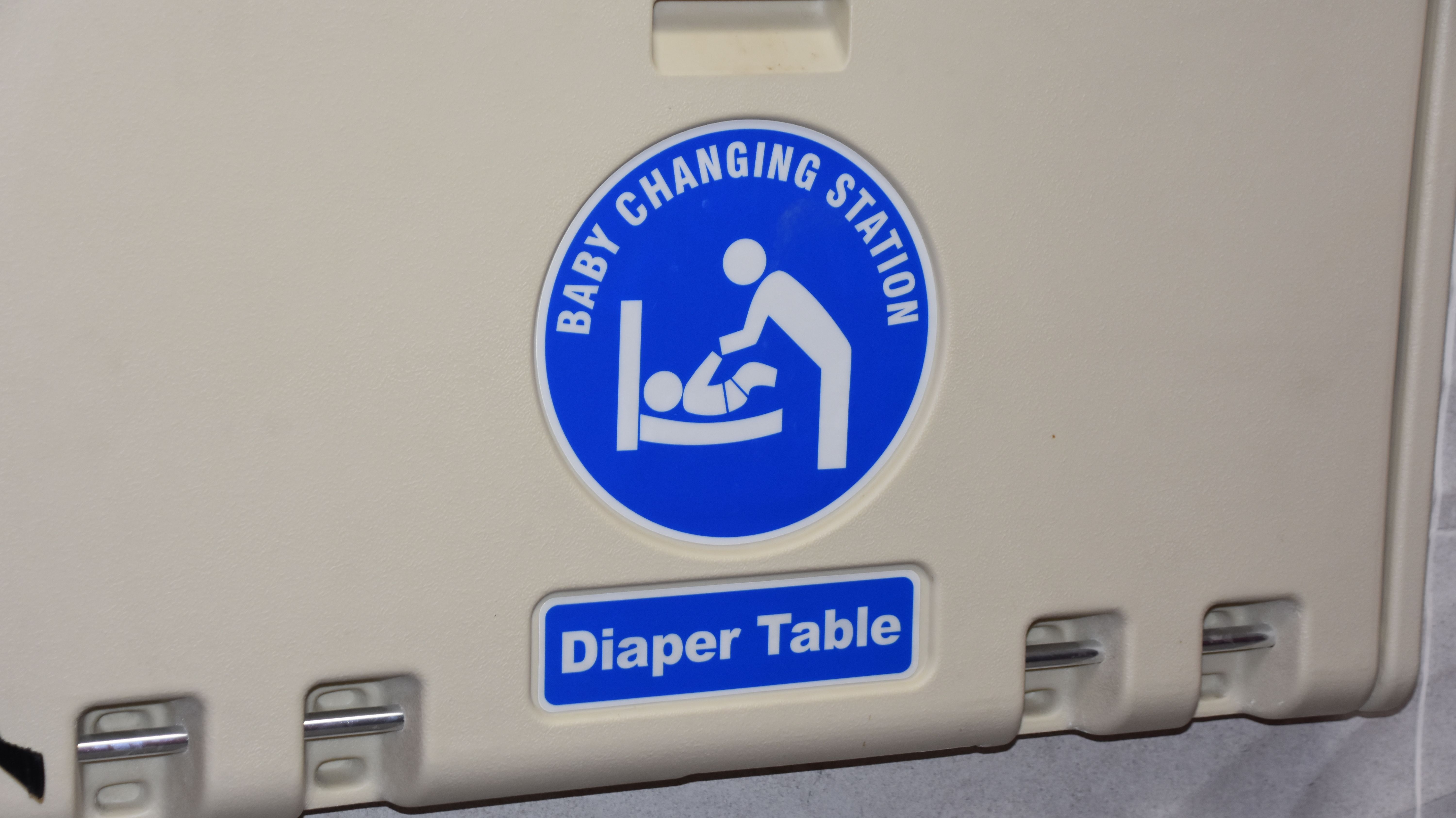Connecticut Bill Will Make Baby Changing Tables Accessible to Both