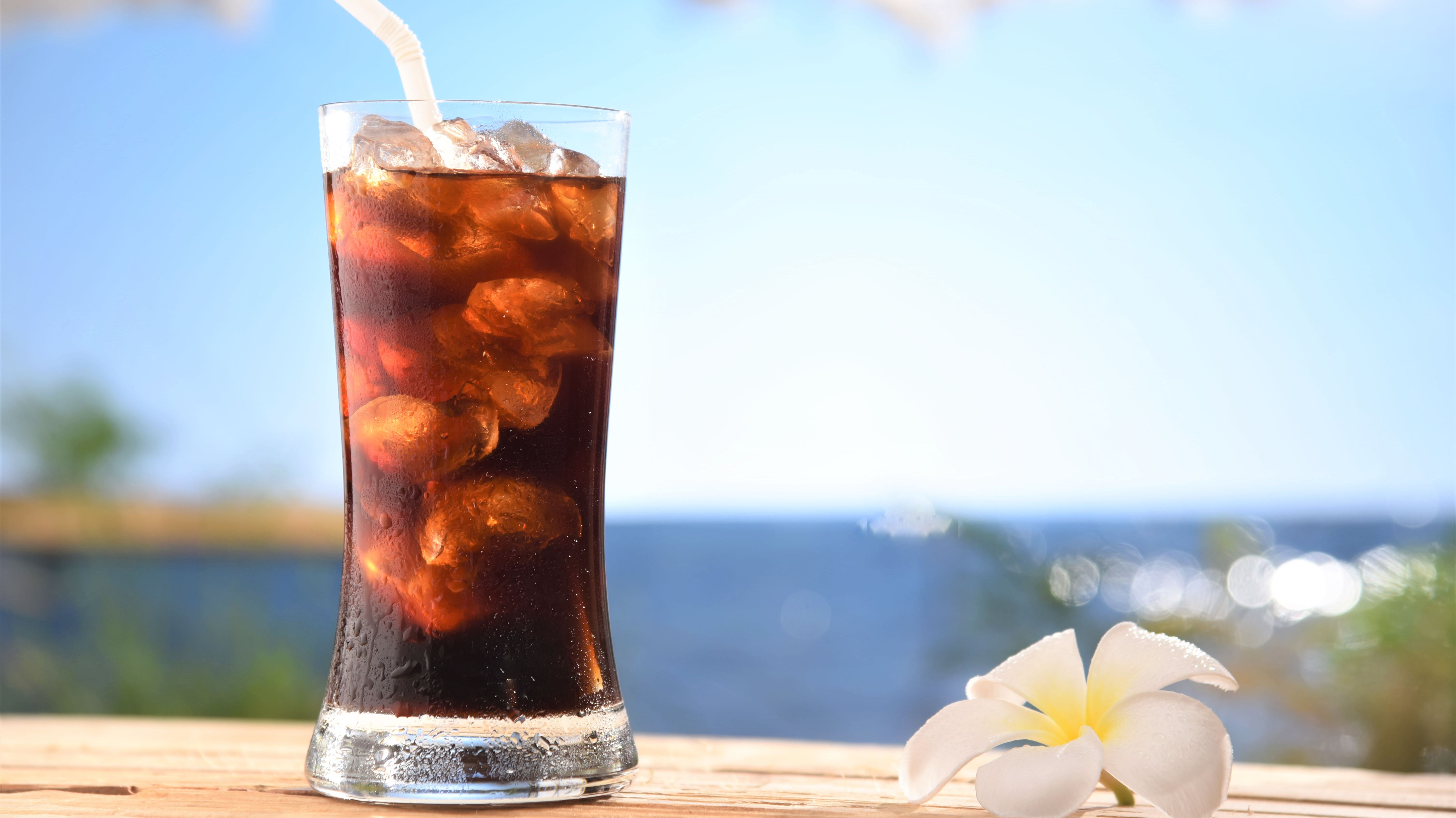 This Portable Coffee Machine Makes Cold Brew in Four Minutes Flat