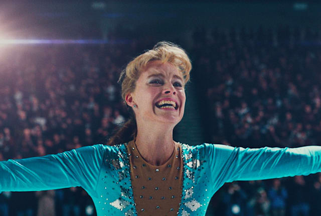 Margot Robbie stars in I, Tonya (2017)