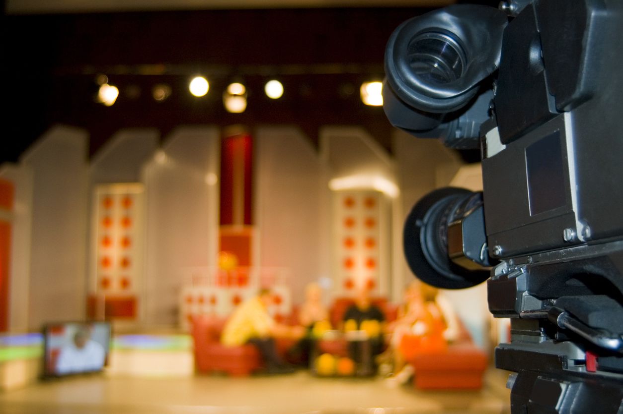 10 Tv Shows That Recycled Their Sets Mental Floss
