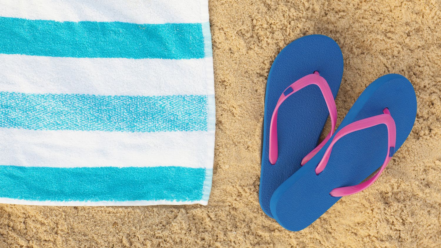 sand repellent towel