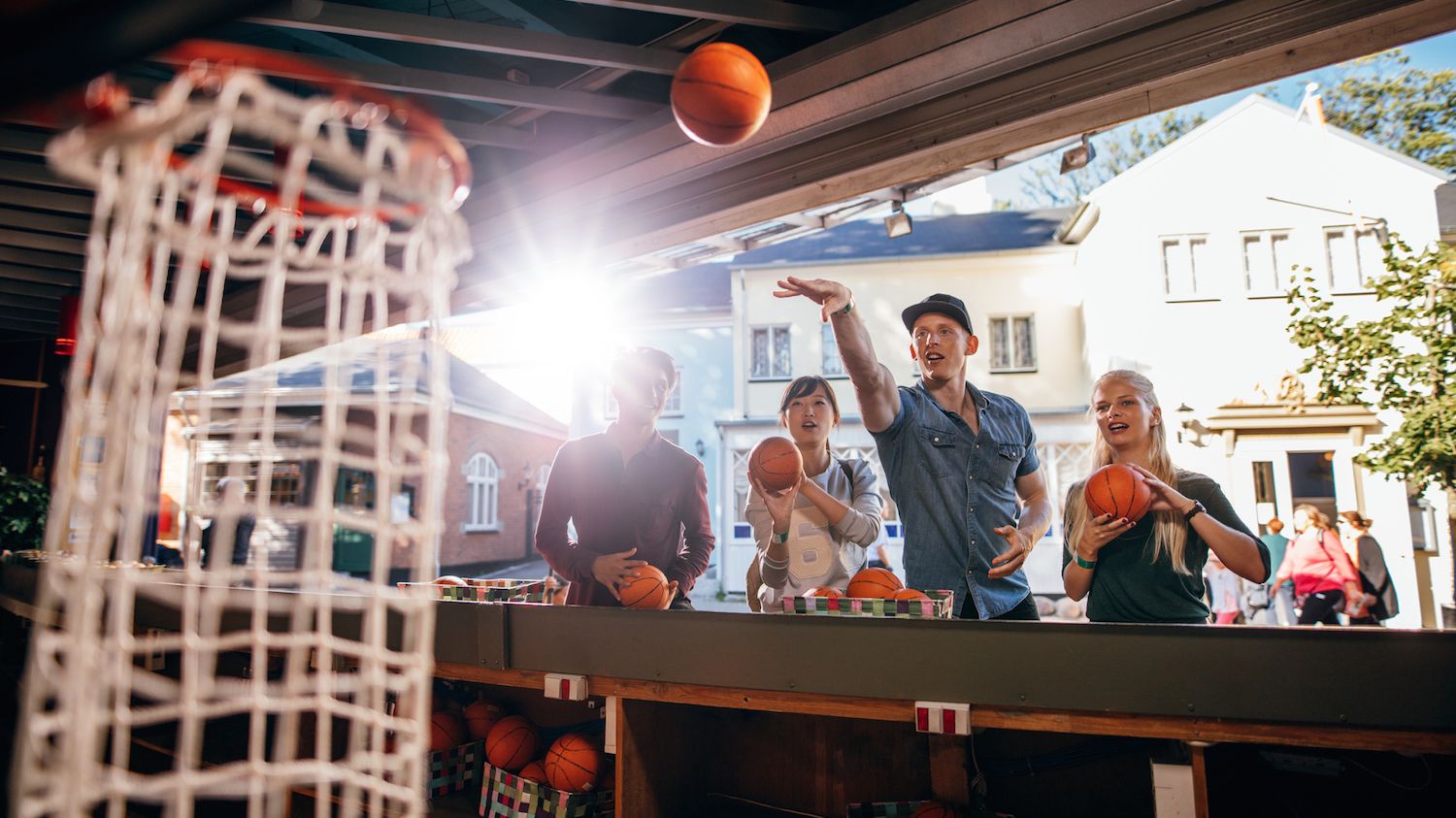 Learn the Science Behind Carnival Games—And Which Ones Are Scams