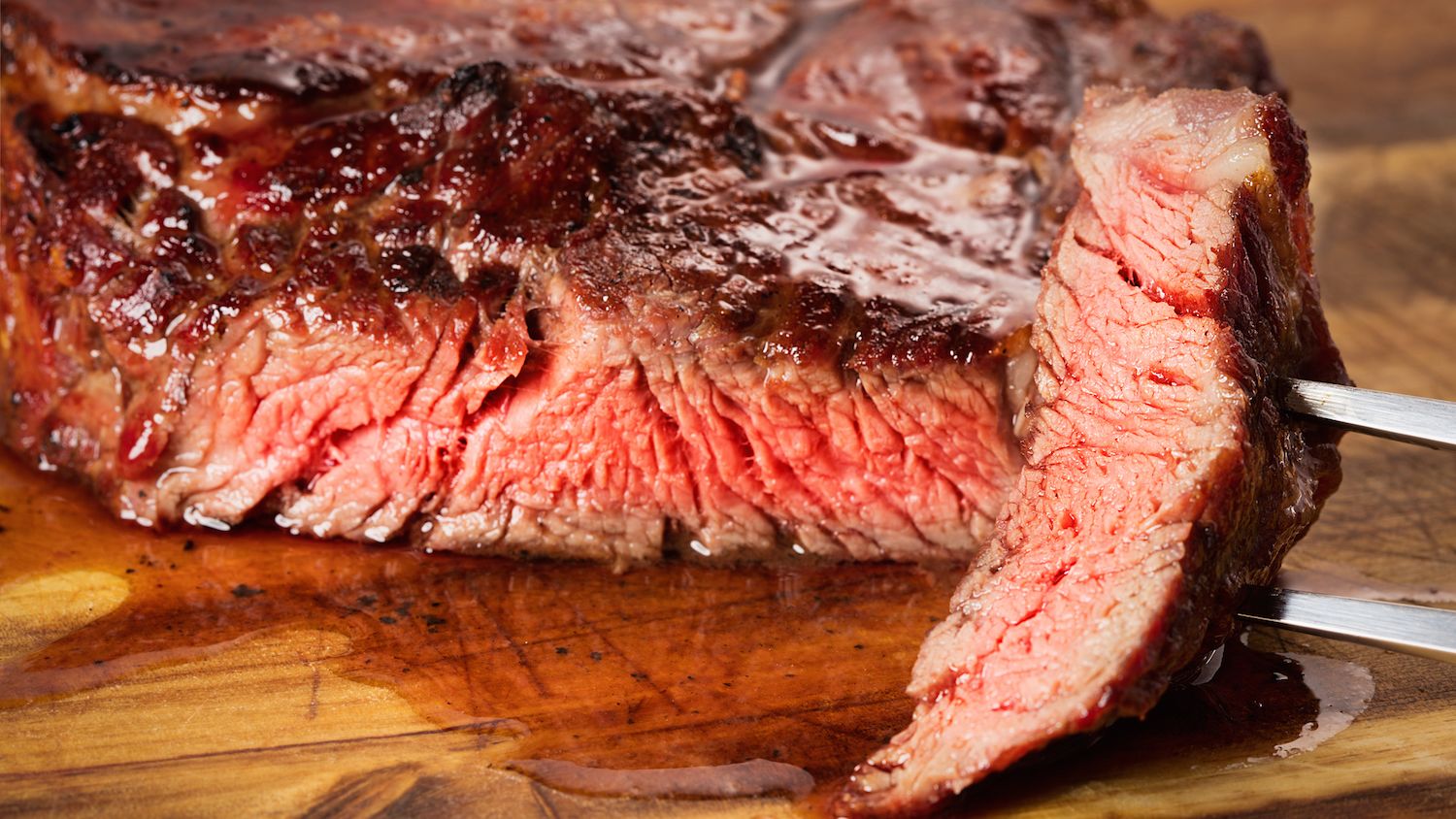 The Red Juice Dripping From Your Steak Isn’t Blood Mental Floss