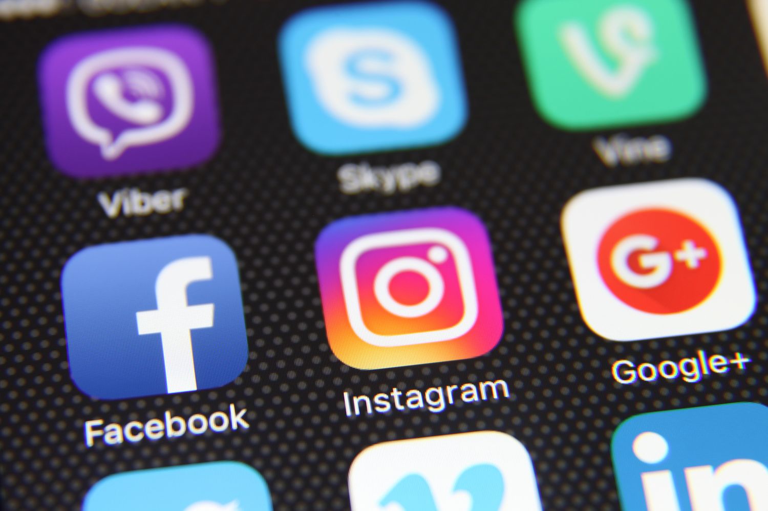 How to Stop Instagram Photos From Automatically Posting to ... How to Stop Instagram Photos From Automatically Posting to ...