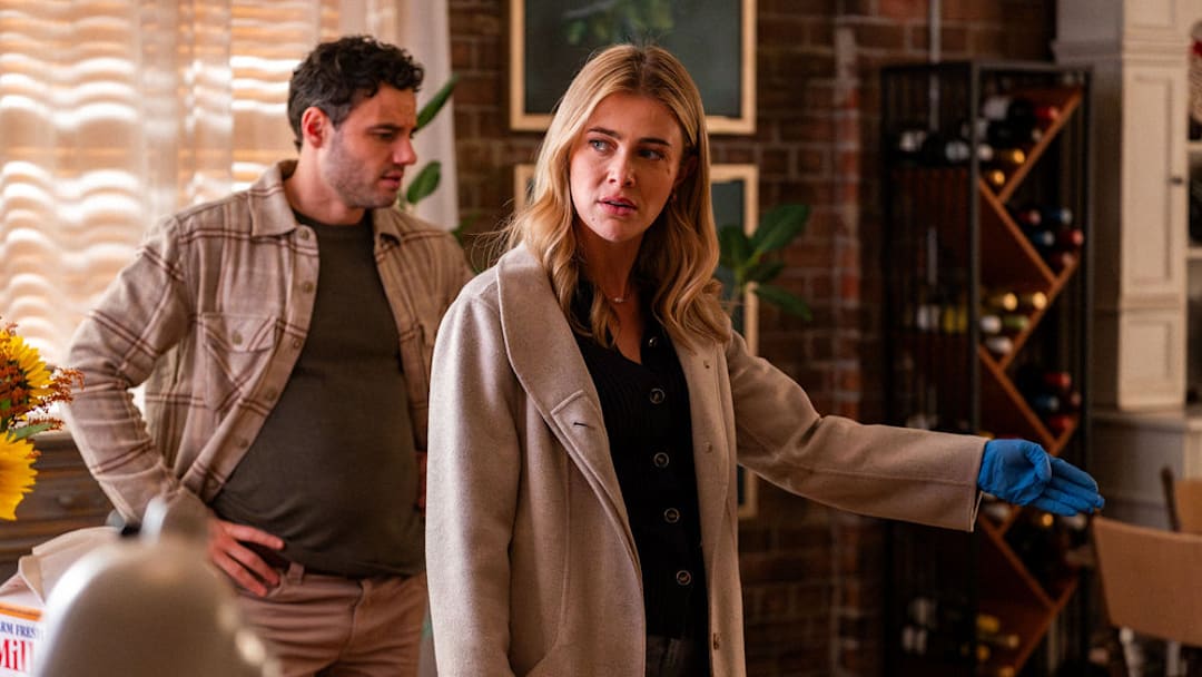 THE HUNTING PARTY -- "Lou Kaplan" Episode 206 -- Pictured: (l-r) Josh McKenzie as Shane Florence, Melissa Roxburgh as Rebecca "Bex" Henderson -- (Photo by: Ralph Bavaro/NBC)