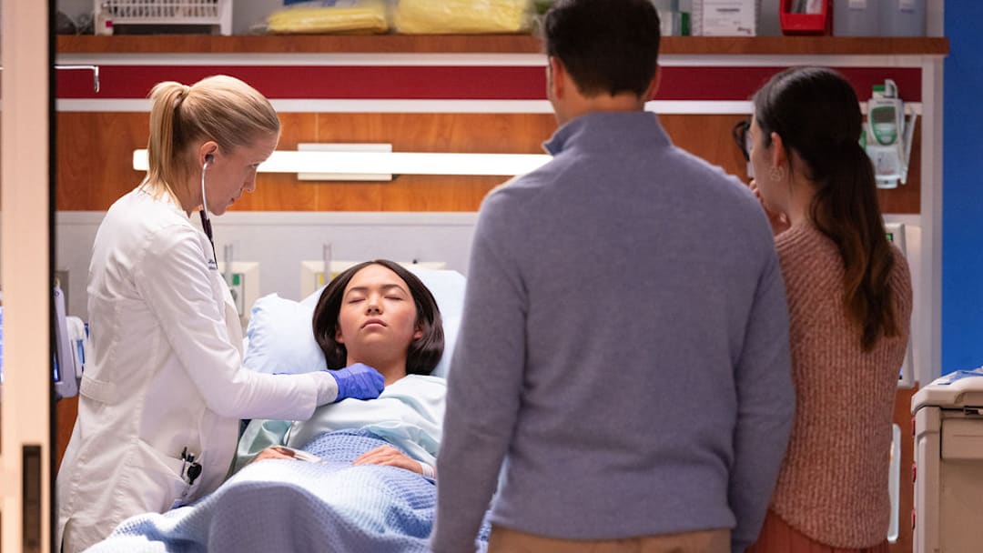 CHICAGO MED -- "Spill Your Guts" Episode 1112 -- Pictured: (l-r) Jessy Schram as Dr. Hannah Asher, Mahina Anne Marie Napoleon as Kiana Leilani 