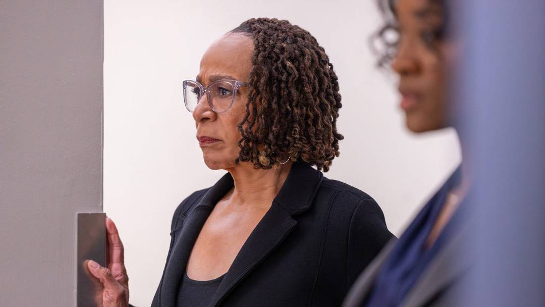 CHICAGO MED -- "Heaven Help Us" Episode 1121 -- Pictured: S. Epatha Merkerson as Sharon Goodwin CHICAGO MED -- "Heaven Help Us" Episode 1121 -- Pictured: S. Epatha Merkerson as Sharon Goodwin