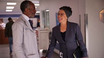 CHICAGO MED -- "Forget Me Not" Episode 1006 -- Pictured: (l-r) John Earl Jelks as Dr. Dennis Washington, S. Epatha Merkerson as Sharon Goodwin -- (Photo by: George Burns Jr/NBC)